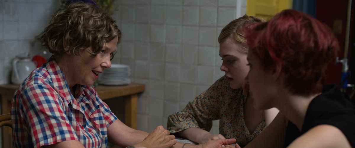 Annette Bennin, Elle Fanning, and Greta Gerwig star in director Mike Mills's 20th Century Women