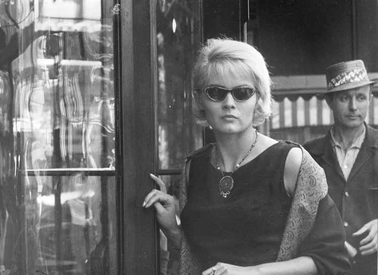 Episode 204 - Cleo From 5 to 7 with guest Tracy Cox-Stanton (Young Critics Watch Old Movies v.4)