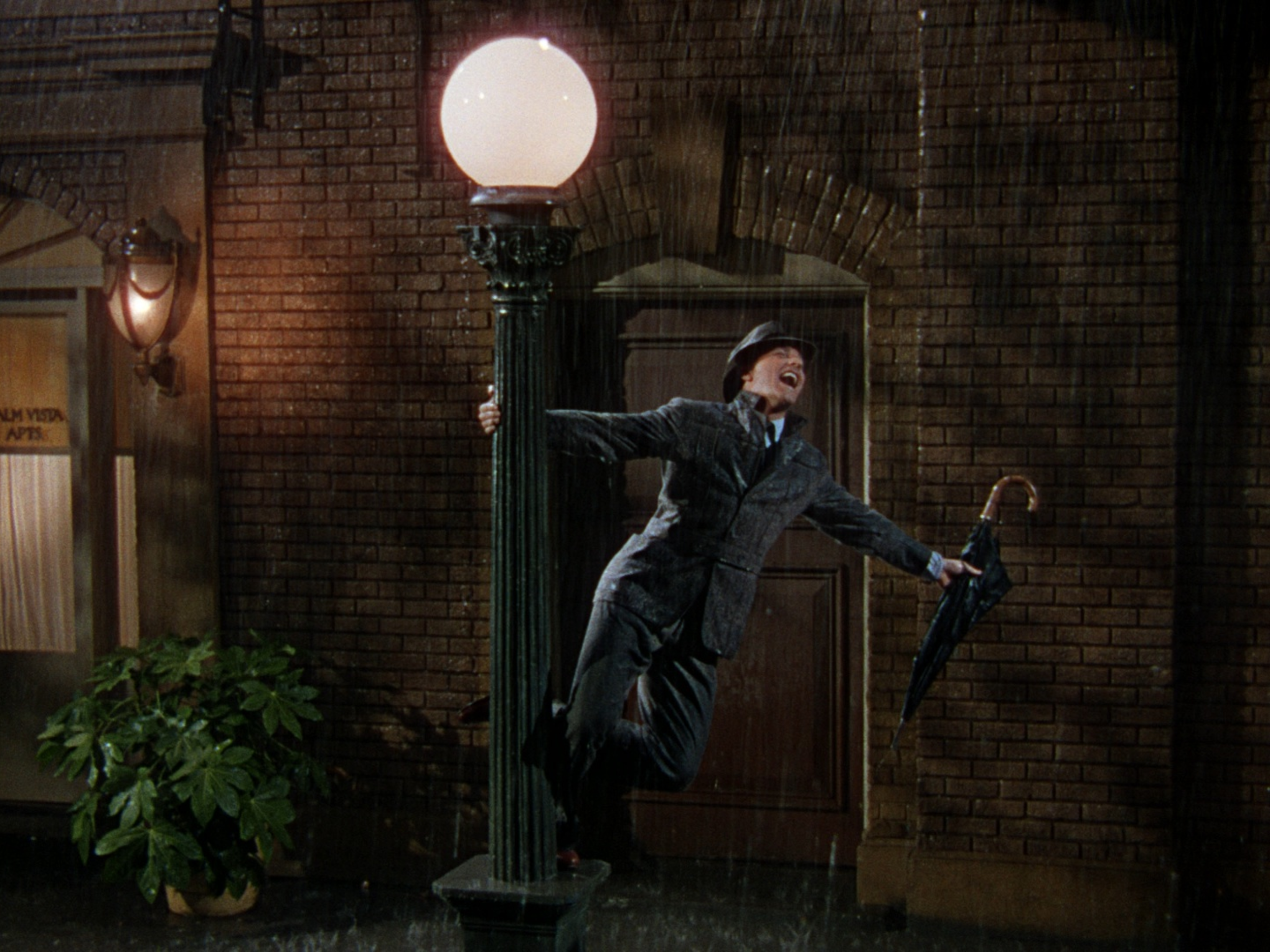 Episode 492 - Singin' in the Rain (Cinematary Re-Do)