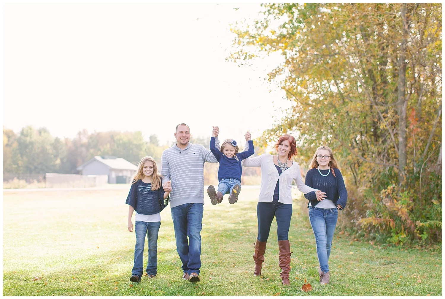 sisterly-love-family-lifestyle-photos-by-hyojin-oberg-15.JPG