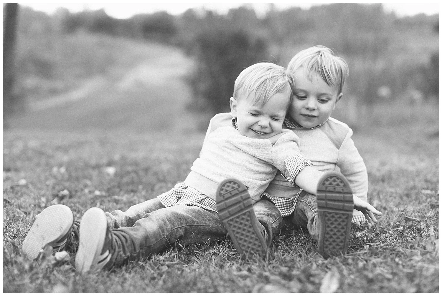 twins-fall-family-lifestyle-photos-by-hyojin-oberg-21.JPG