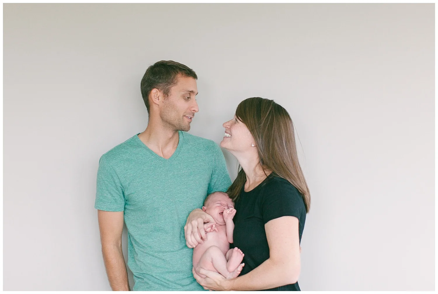 minneapolis-in-home-newborn-session-photos-by-hyojin-oberg-017.JPG