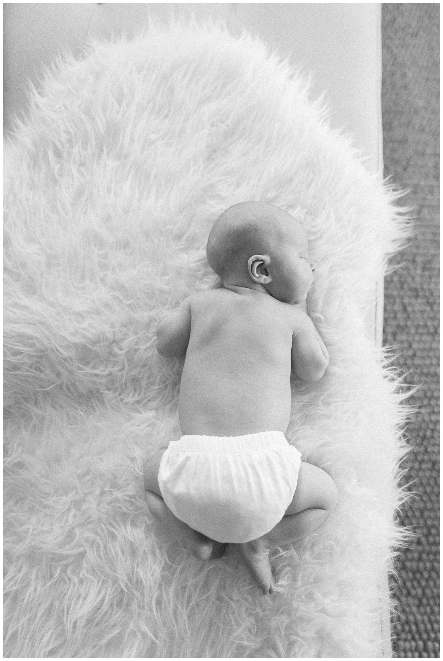 st-paul-in-home-lifestyle-newborn-session-photos-by-hyojin-oberg-025.JPG