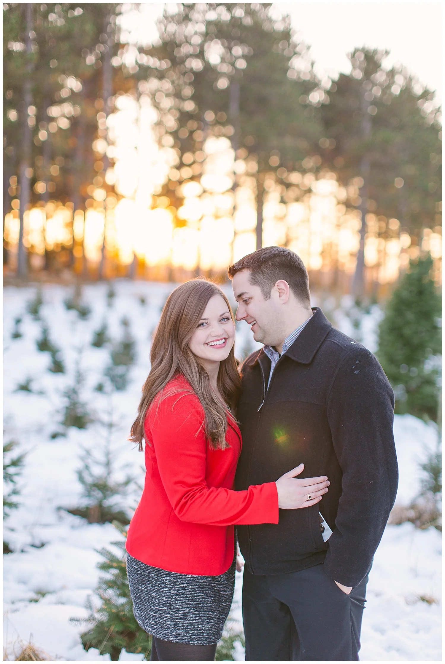 Minnesota-winter-tree-farm-family-photos-by-hyojin-oberg-0161.JPG