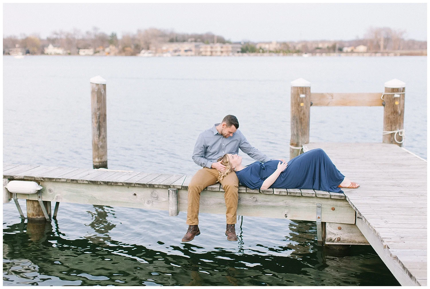 Minneapolis Family Photographer | Minneapolis Maternity photography | Excelsior Maternity | Minneapolis Maternity Photographer | Dog mom | Dog + me