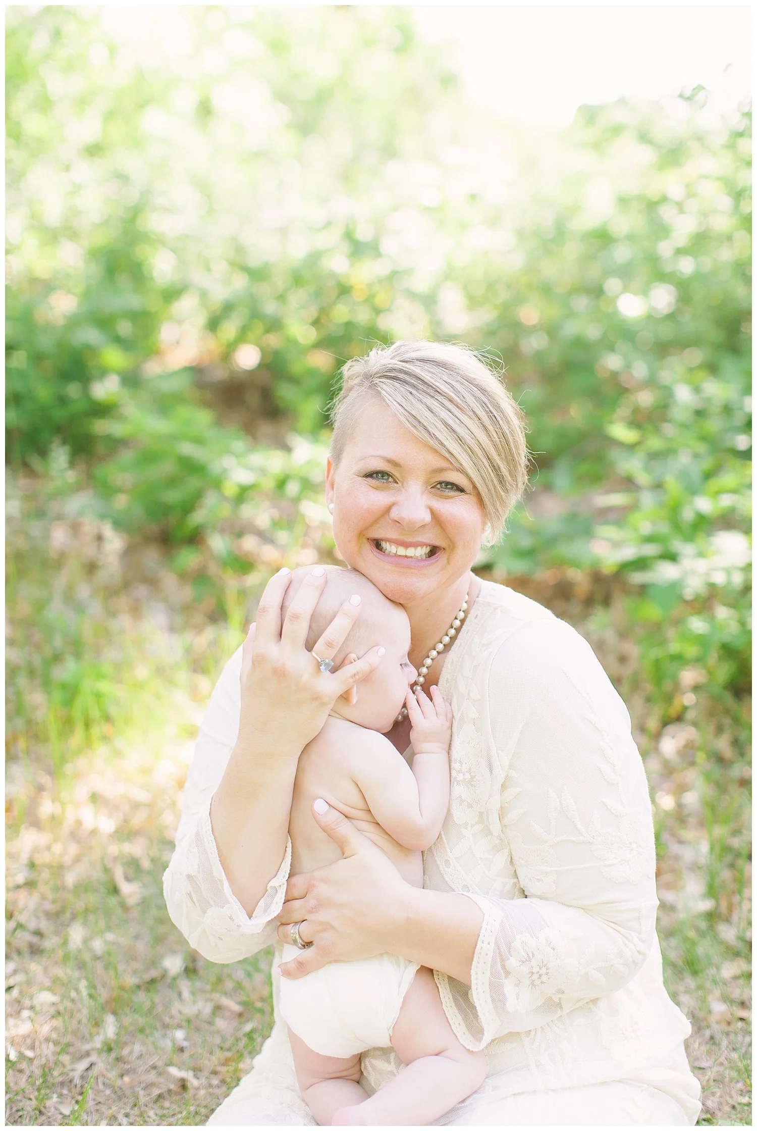 minneapolis-summer-lifestyle-baby-session-photo-by-hyojin-oberg-16.JPG