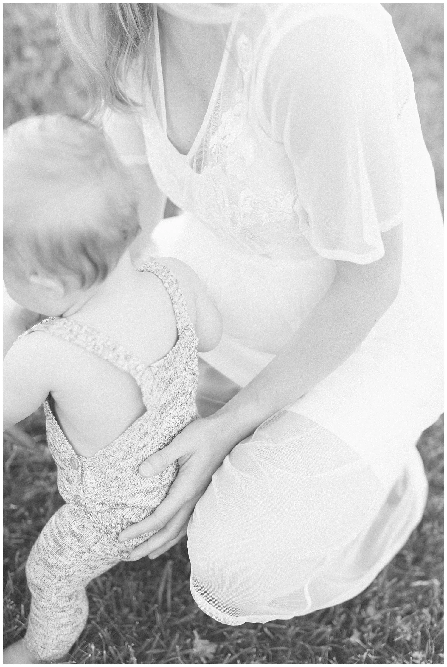 Amy-summer-Maternity-Session-Photo-by-Hyojin-Oberg-08.JPG