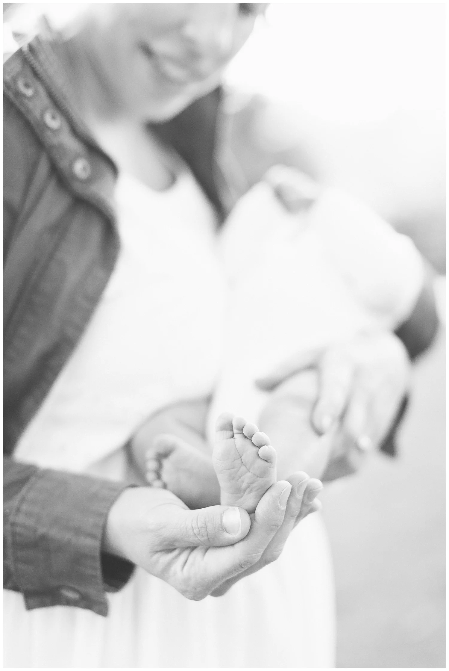 minneapolis family photographer | minneapolis newborn photographer | maple grove family photographer | Lifestyle Family Photography