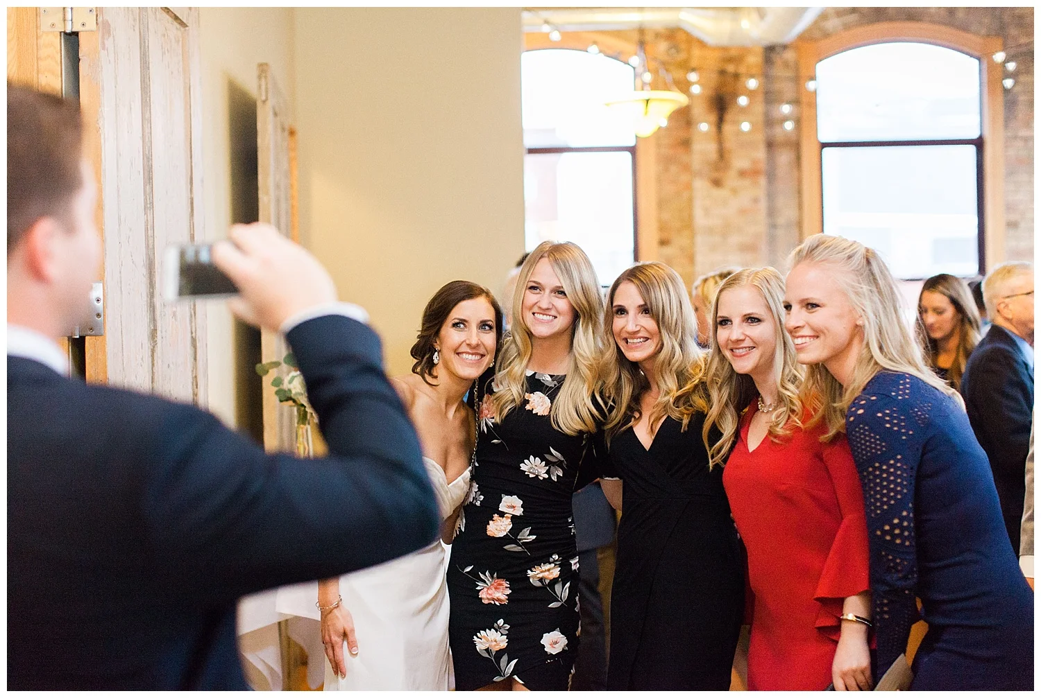 kate-ryan-minneapolis-wedding-photos-by-hyojin-oberg-45.JPG