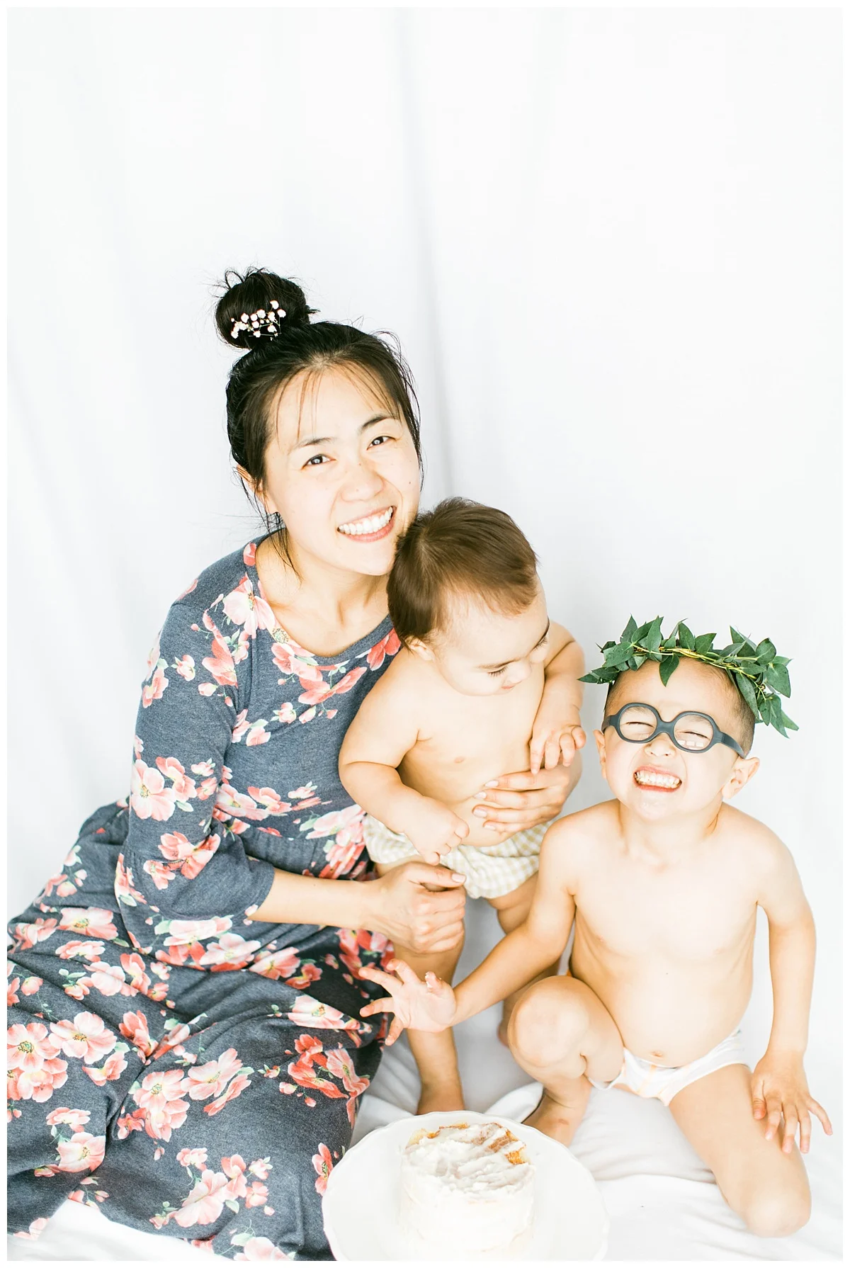 baby's first birthday | cake smash | boy mom | minneapolis family photographer