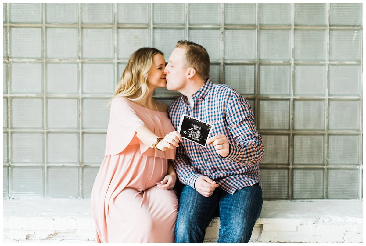 Minneapolis Maternity Photographer | Maternity Session with dog | Couple session | Baby Announcement | Maternity Maple Grove, MN