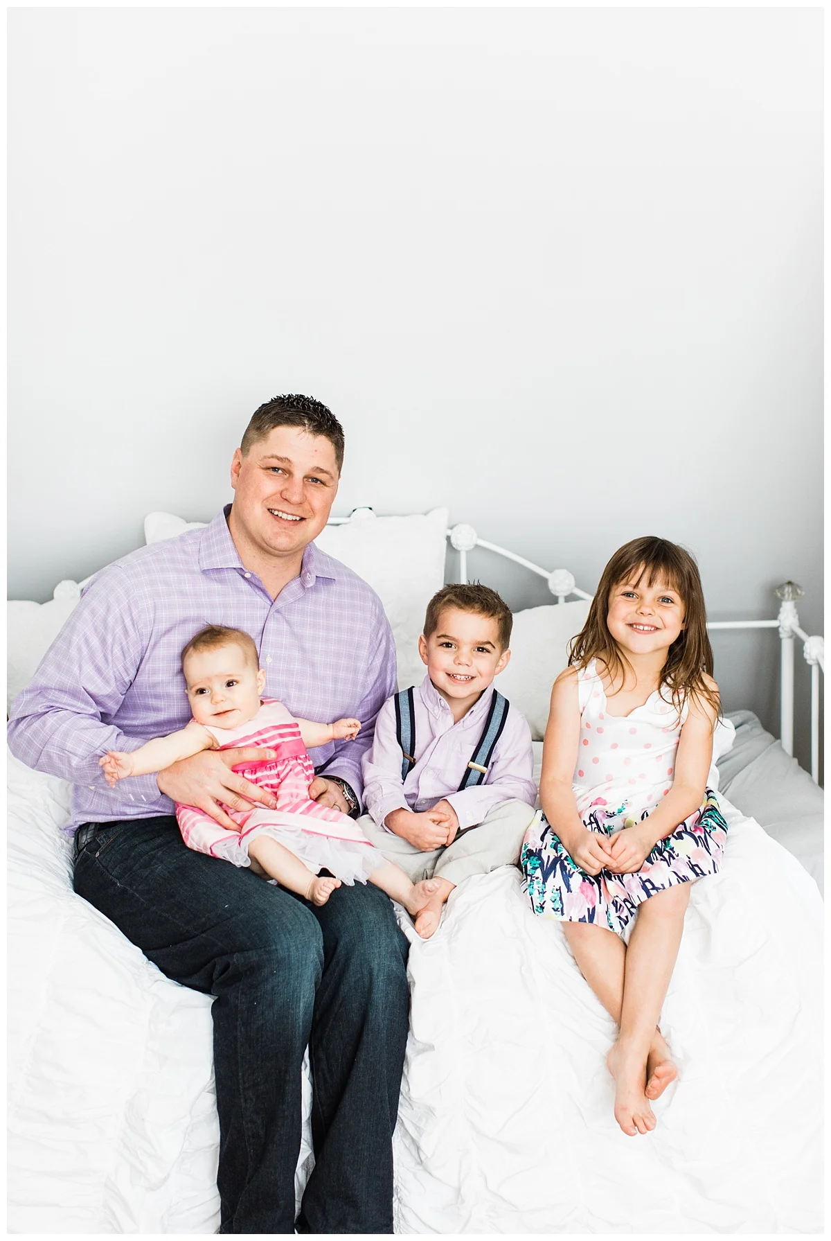 Baby Milestone Photos | Minneapolis Family Photographer | Rogers, MN Family Photography | Sibling Photos