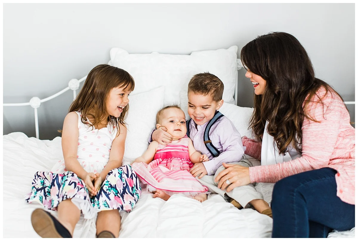 Baby Milestone Photos | Minneapolis Family Photographer | Rogers, MN Family Photography | Sibling Photos