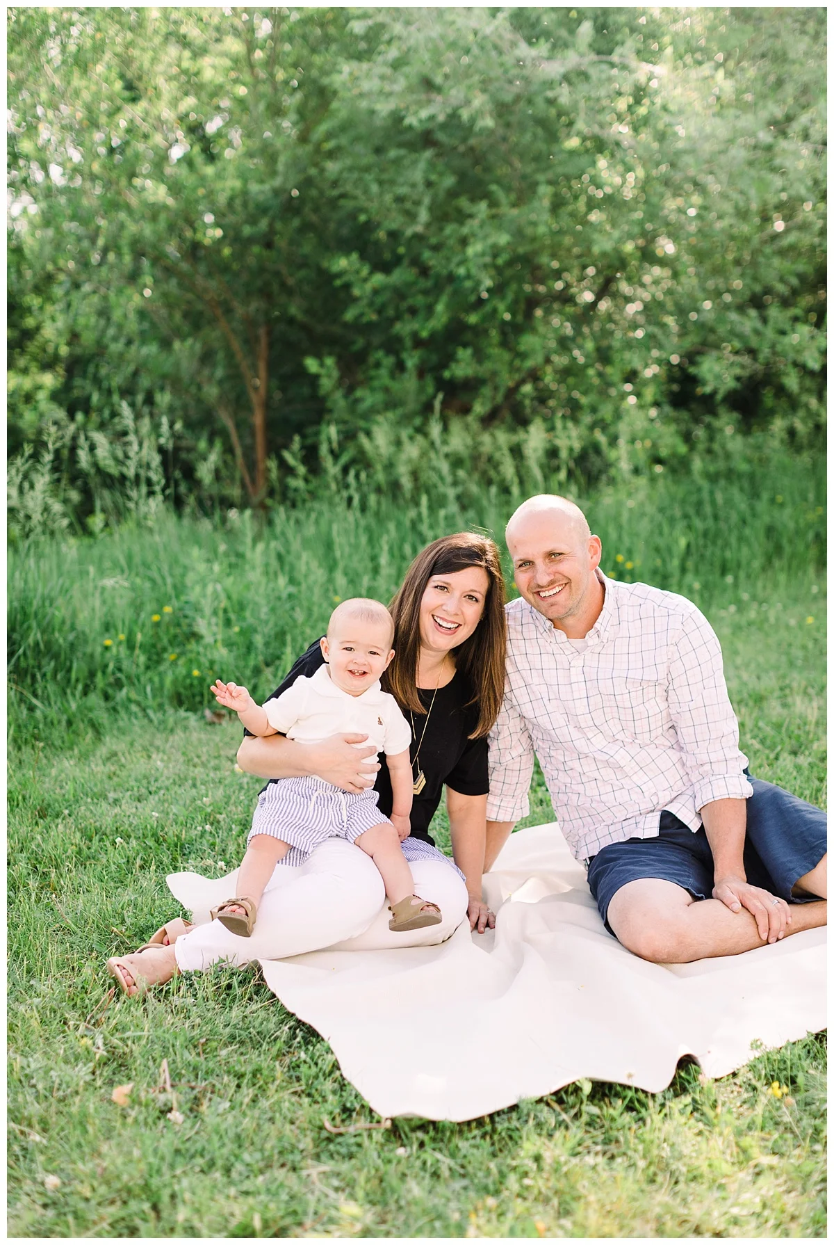 Minneapolis Family Photographer | Minneapolis Family photography | Mill City | natural light photography | Photo by Hyojin Oberg