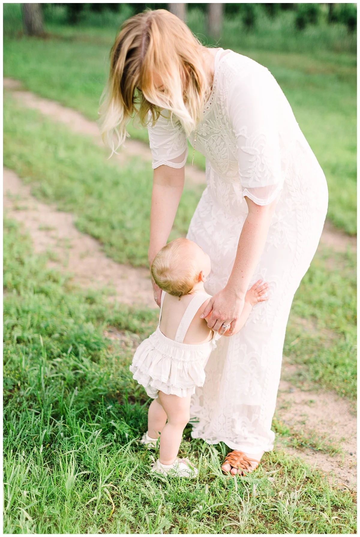 Minneapolis Family Photographer | Boho Family Photos | Tree Farm Photoshoot | Baby Milestone Photos Minneapolis | Rogers Family Photographer | Maple Grove Family Photographer