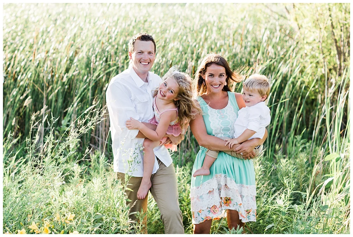 maple grove family photographer | minneapolis family photographer | backyard lifestyle | natural light family photo by Hyojin Oberg | lifestyle family photos