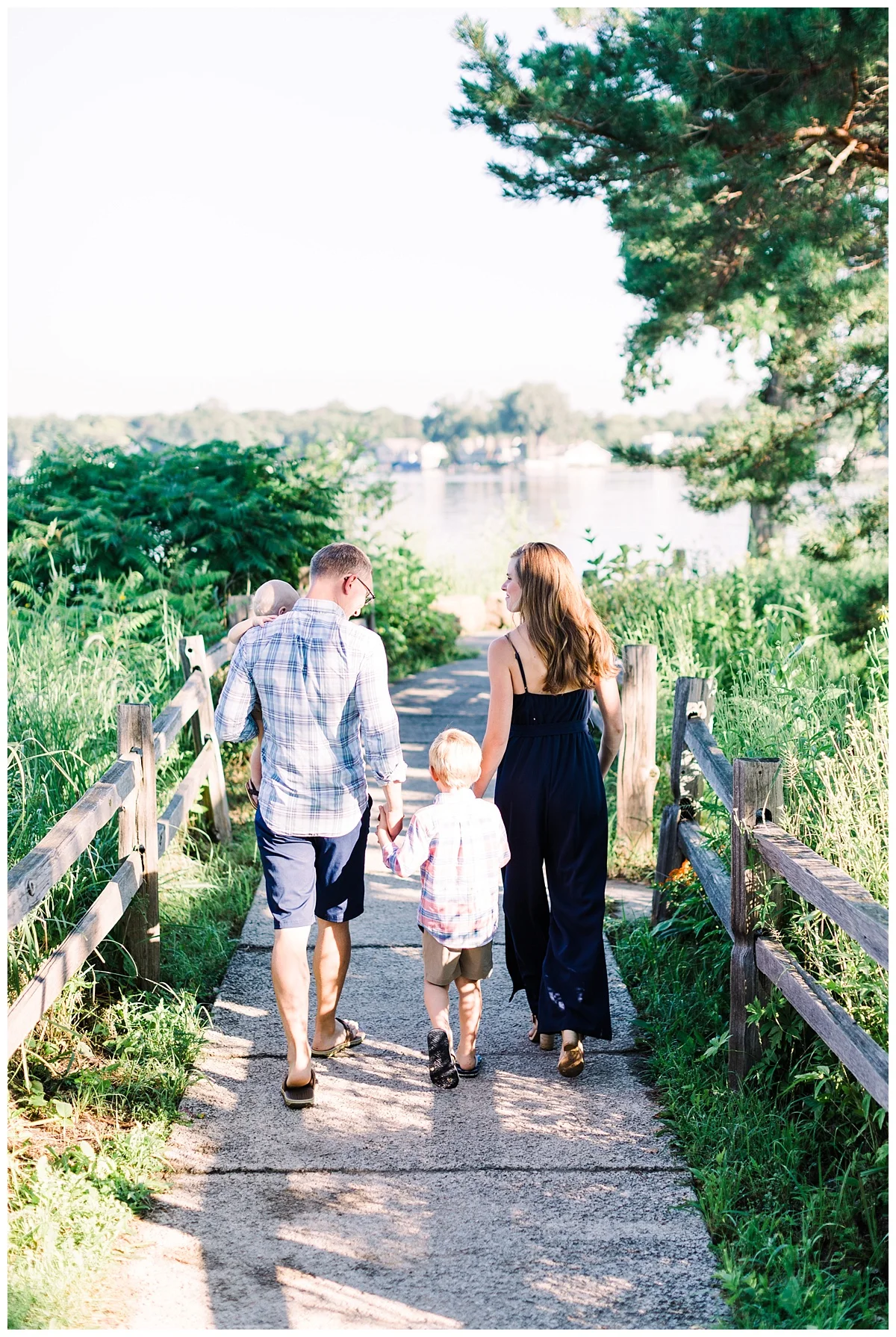 excelsior family photographer | minneapolis family photographer | backyard lifestyle | natural light family photo by Hyojin Oberg | lifestyle family photos