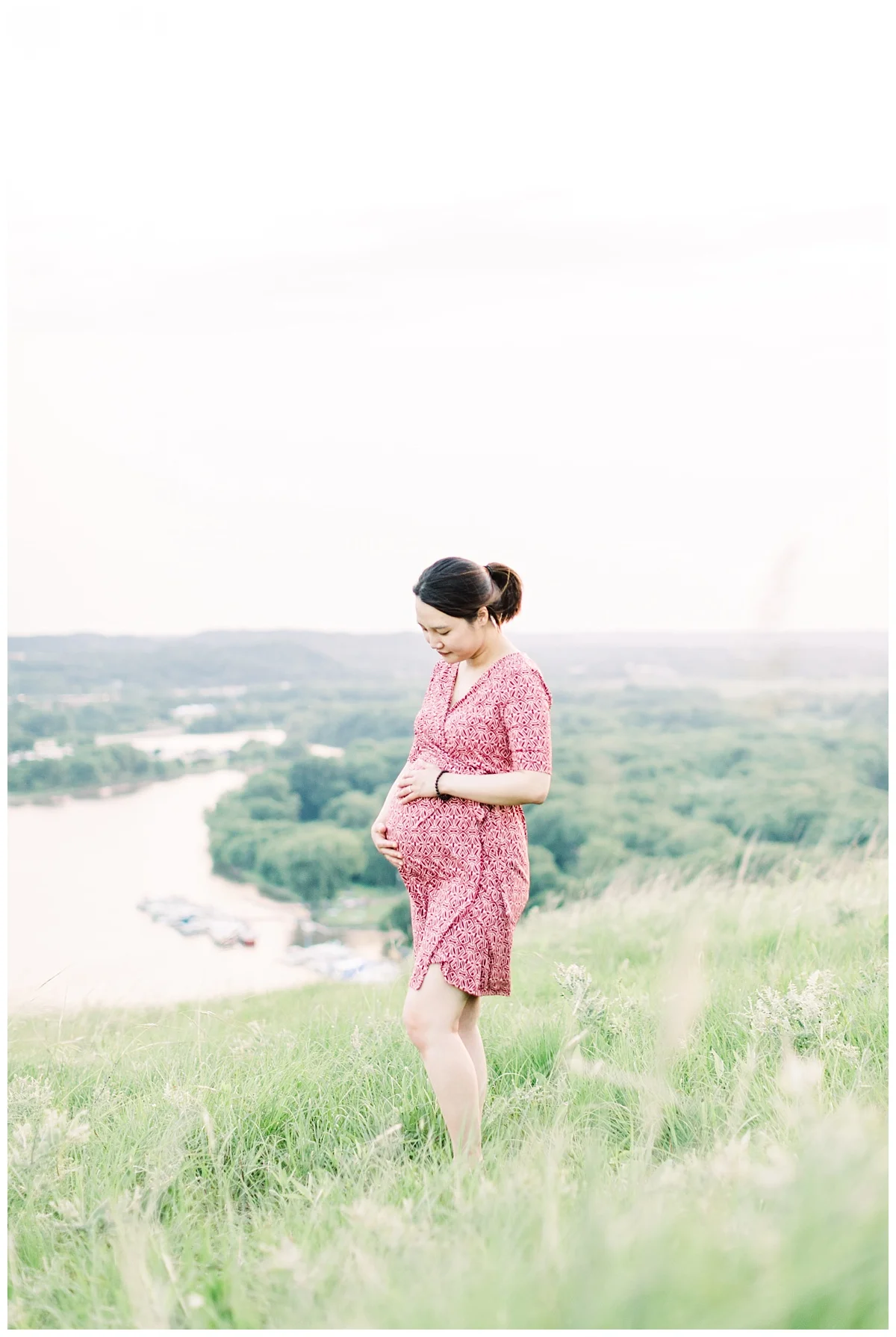 minneapolis maternity photographer | rogers family photographer | maple grove maternity photographer | barnbluff | red wing, mn