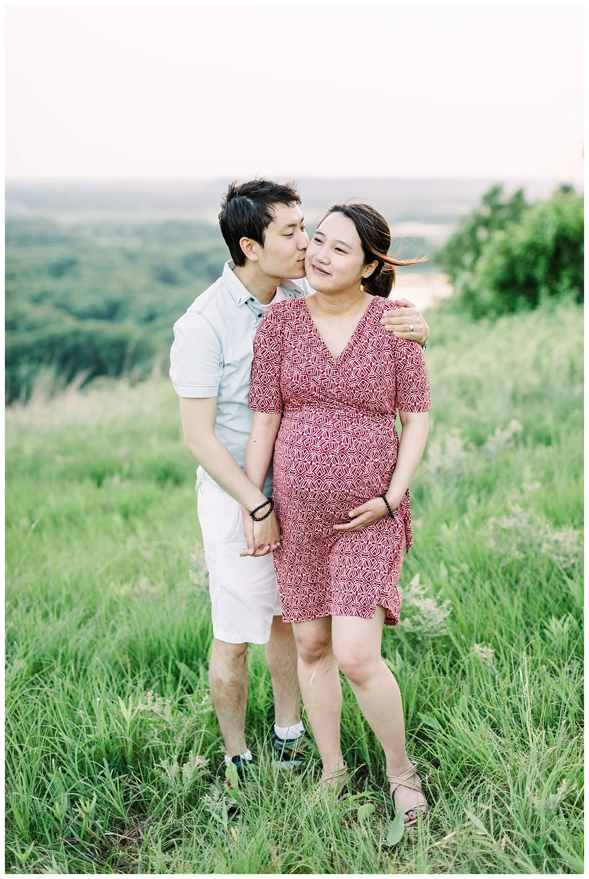 minneapolis maternity photographer | rogers family photographer | maple grove maternity photographer | barnbluff | red wing, mn