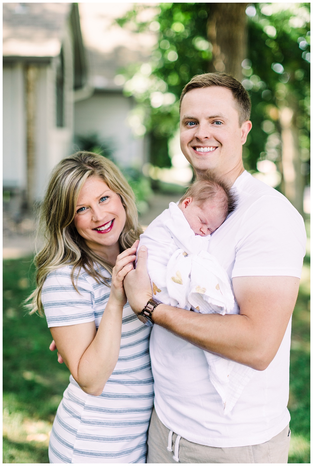 Minneapolis Newborn Photography | Minneapolis Newborn photographer | Minneapolis Family Photographer| natural light photography | in-home newborn session | Photos by Hyojin Oberg 