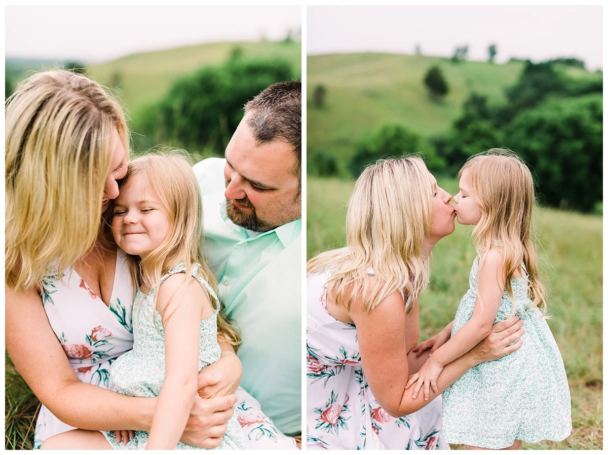 eden prairie family photographer | minneapolis family photographer | natural light family photo by Hyojin Oberg | summer family photos