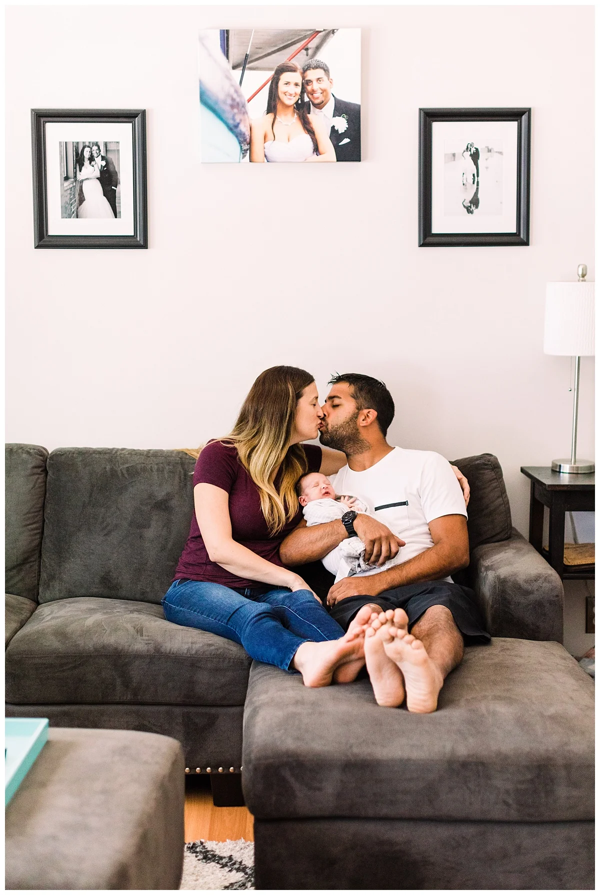 Minneapolis Newborn Photography | Minneapolis Newborn photographer | Minneapolis Family Photographer| Eden Prairie Newborn Photographer | in-home newborn photography | Photos by Hyojin Oberg 