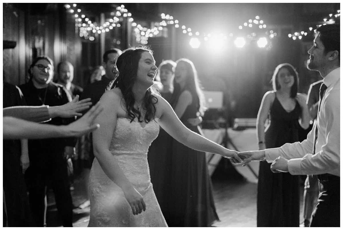 Minneapolis Wedding Photography | Minneapolis Wedding photographer | Maple Grove, MN Wedding Photographer | Photos by Hyojin Oberg 