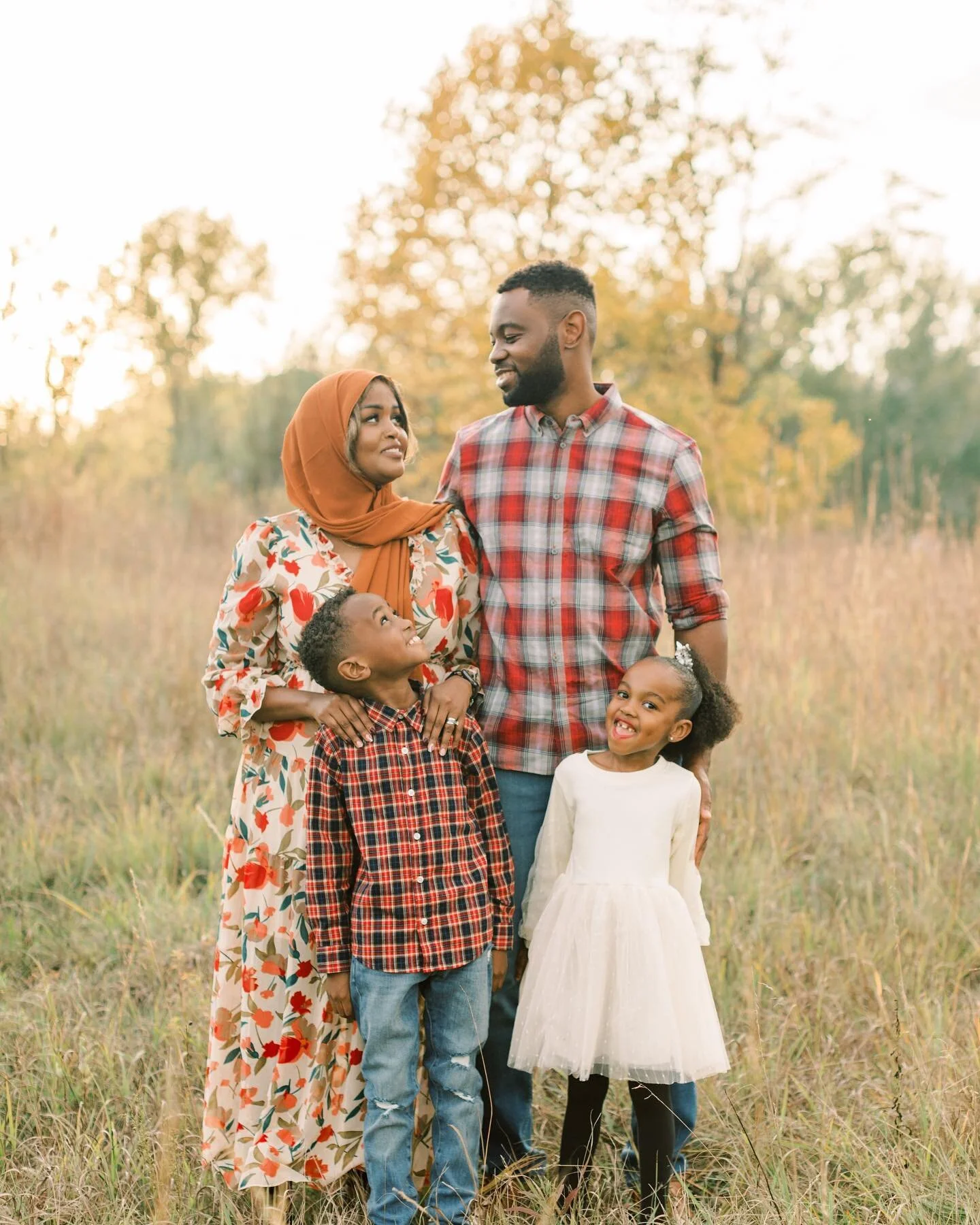 I hope the JOY in this family brightens your day today! It&rsquo;s yet another rainy/gloomy day in Minnesota and I need some virtual sunshine in my life. (And coffee!) This family completely trusted me from start to finish and I feel that&rsquo;s whe