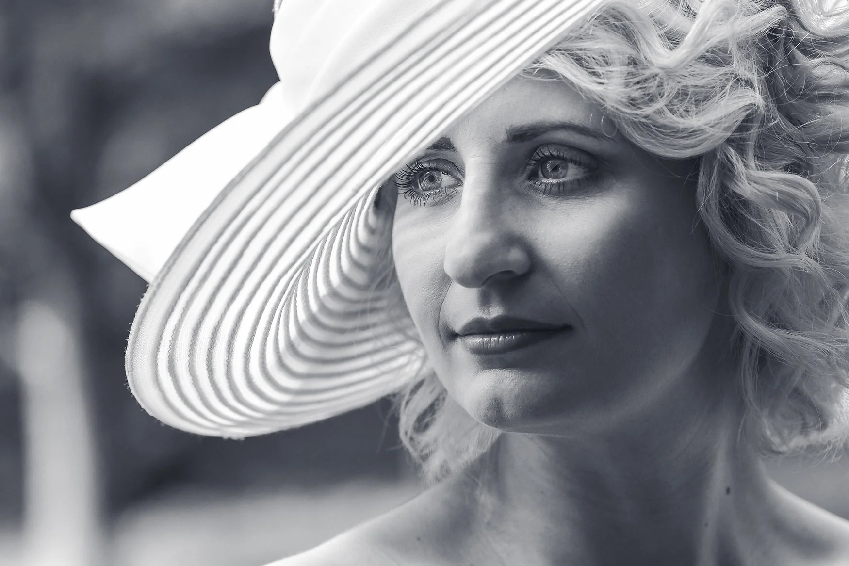 Jessica-Bridal-bw-2.jpg