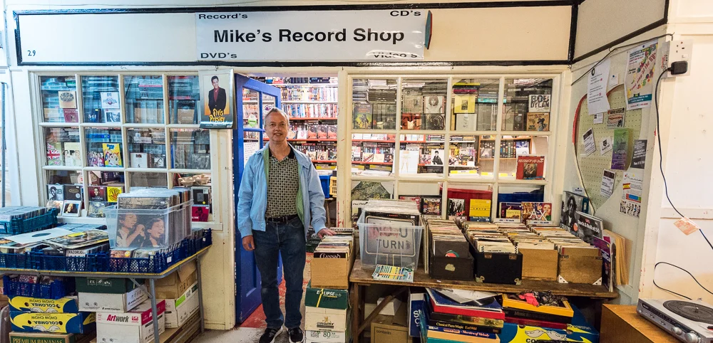 Mike's record shop Mike's Records specialises in classic tracks and albums from the Sixties and Seventies, including Rock, Punk, Physchedelic, New Wave, Blue, Jazz, Folk, Reggae, Soul, Progressive Rock, and much more.
