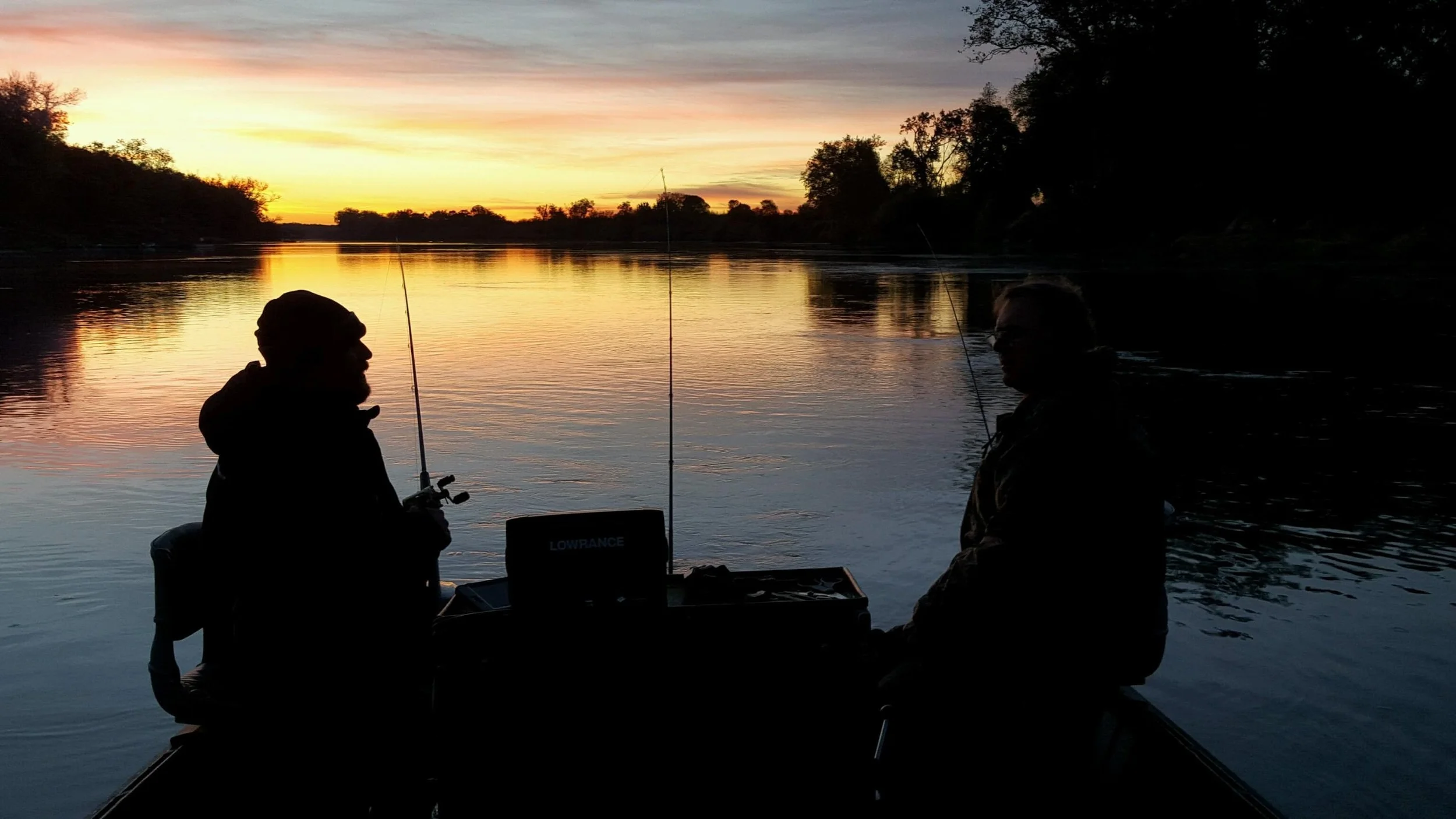 Mike's Fishing Guide & Charter Service For Sacramento River Fishing King Salmon, Striped Bass
