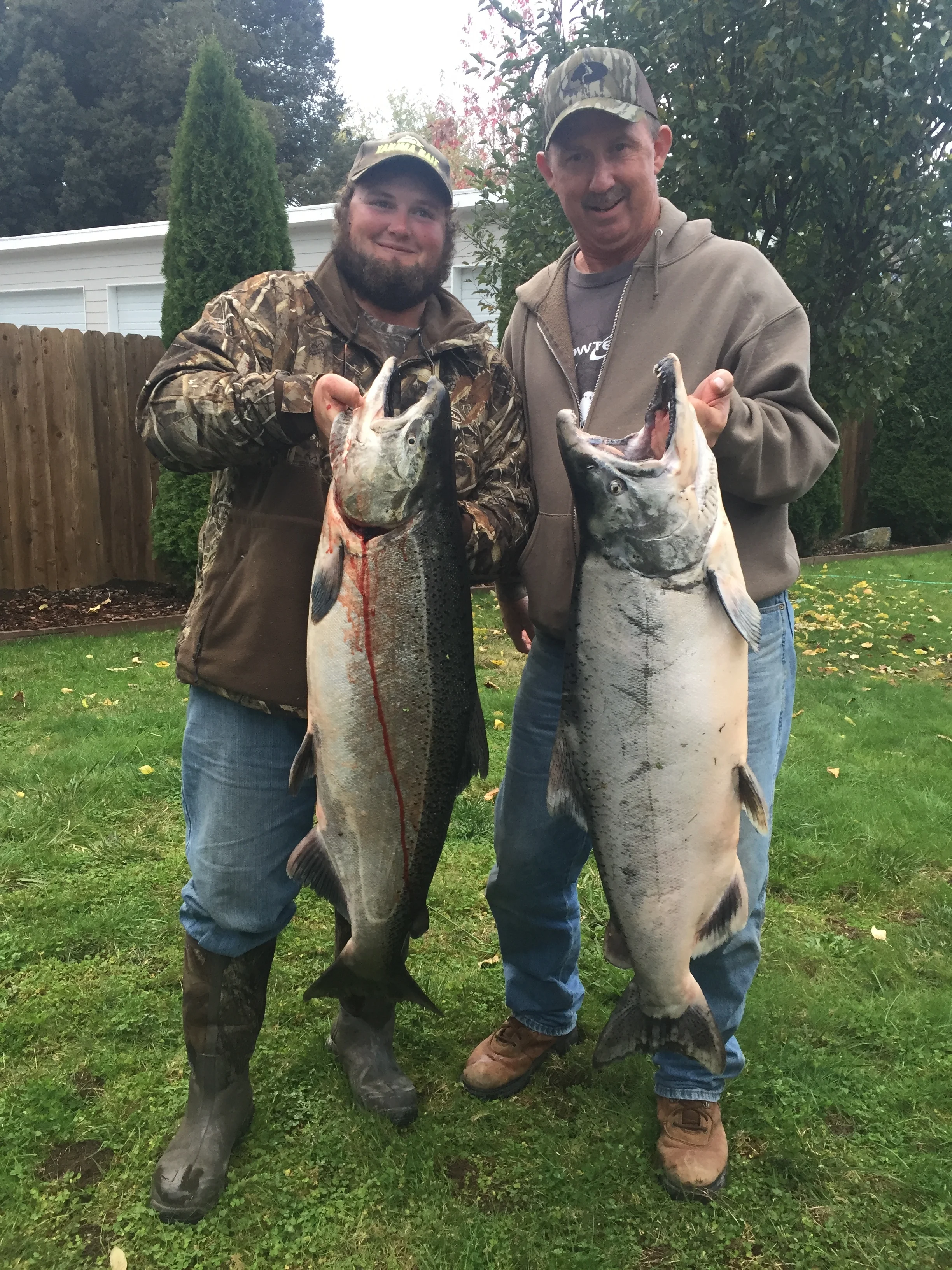 Picture on the left of the photo is Dakota Diense holding a 34 pound female chinook salmon caught with Dave Jacobs of sacramentofishing.com. While on the right of the photo Cliff Rhoads holds a 35 pound chinook salmon &nbsp;he caught on the same day…