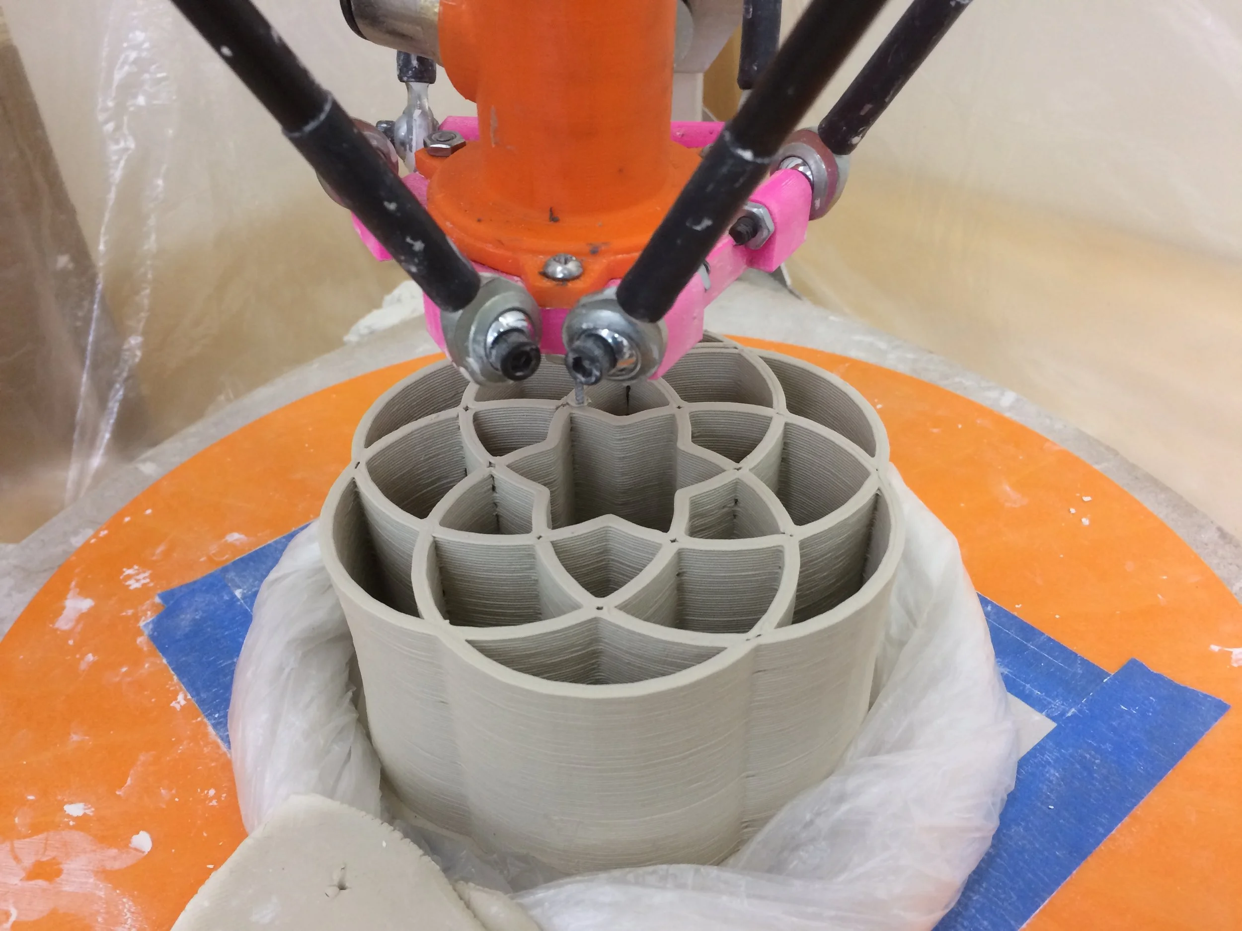 3D ceramic print bee habitat.jpg