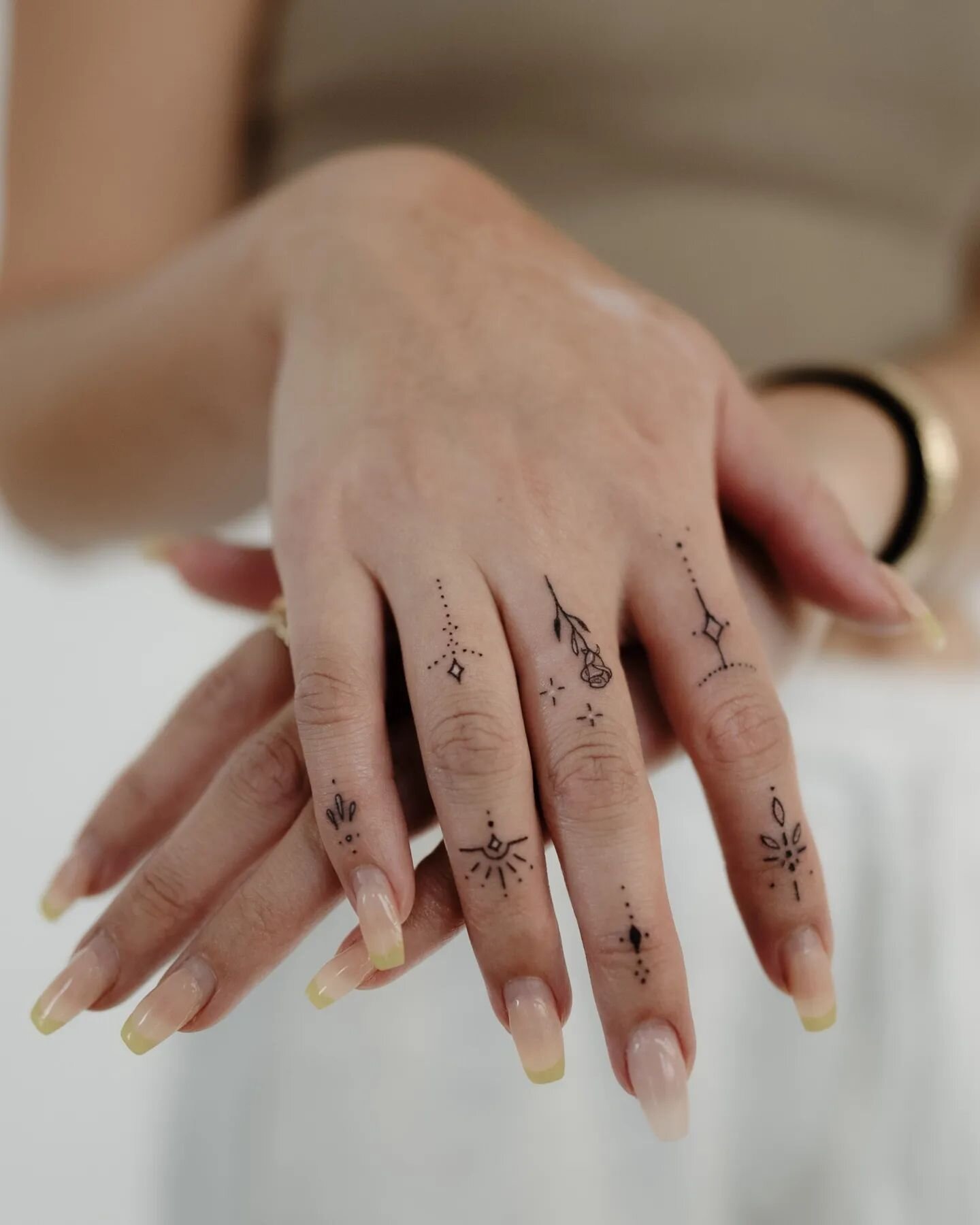 Hands *booking form in bio*
.
.
.
.
.
.
.
.
#tattoo #tattoos #ink #inked #art #tattooartist #tattooart #tattooed #tattoolife #tattooideas #love #artist #blackwork #instagood #tattoodesign #tatuagem #tattooing #tattooist #blackandgreytattoo #tattooink