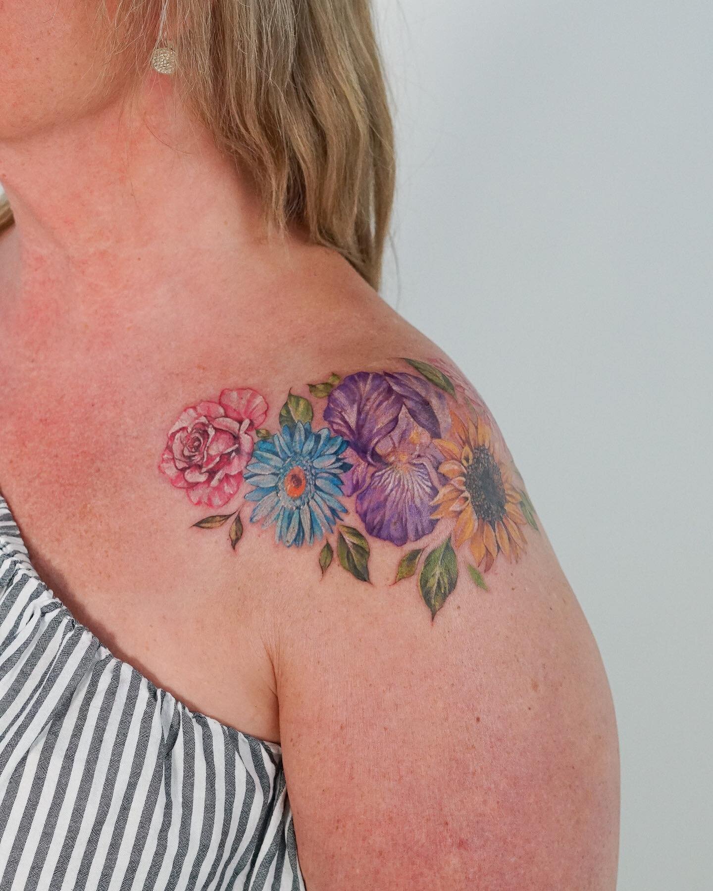 Did this little coverup and addition to Tammy&rsquo;s shoulder.
Swipe right to see the before.