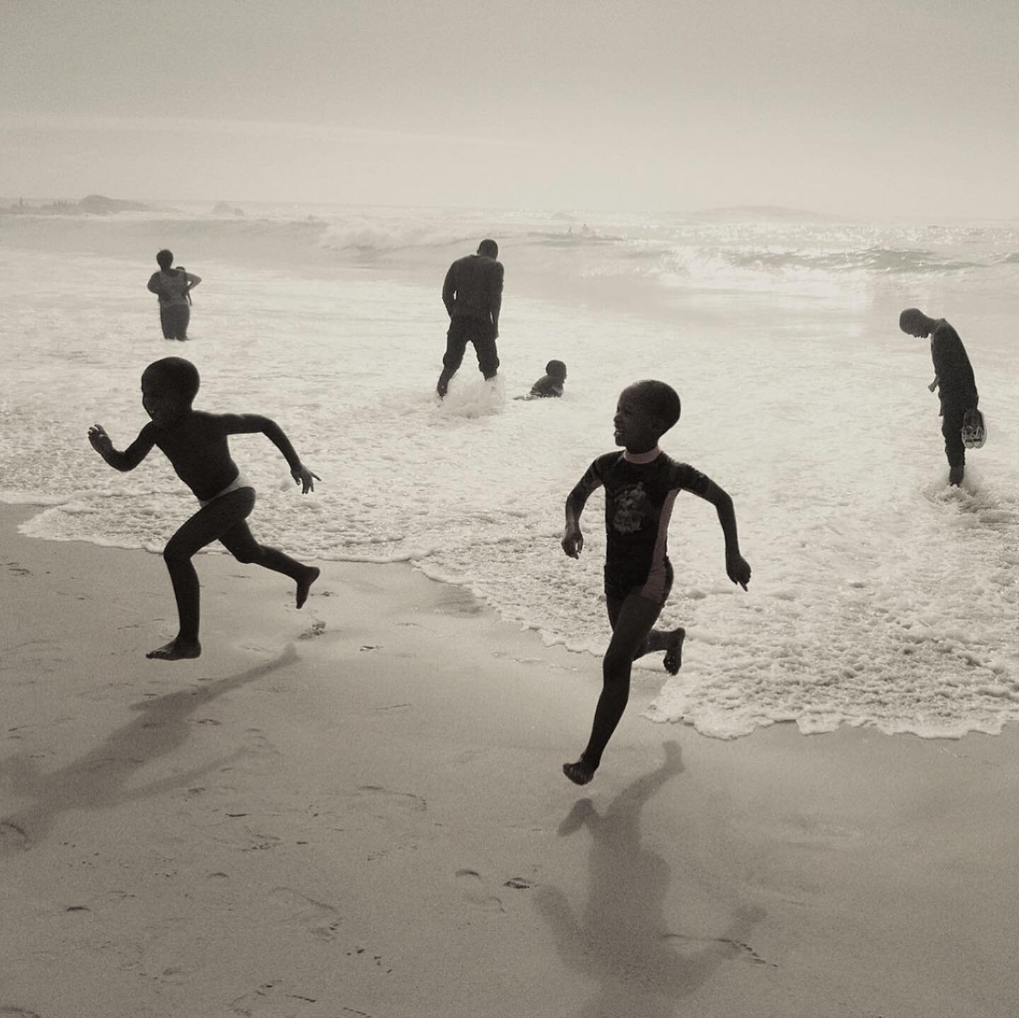 &ldquo;Camps Bay 1st of January 2012, South Africa&rdquo; photography by Peter Krasilnikoff 🦋✨

I love these photos because they remind me of my own childhood&hellip; there is so much joy and peace in them like a safe warm memory 

Water and the oce