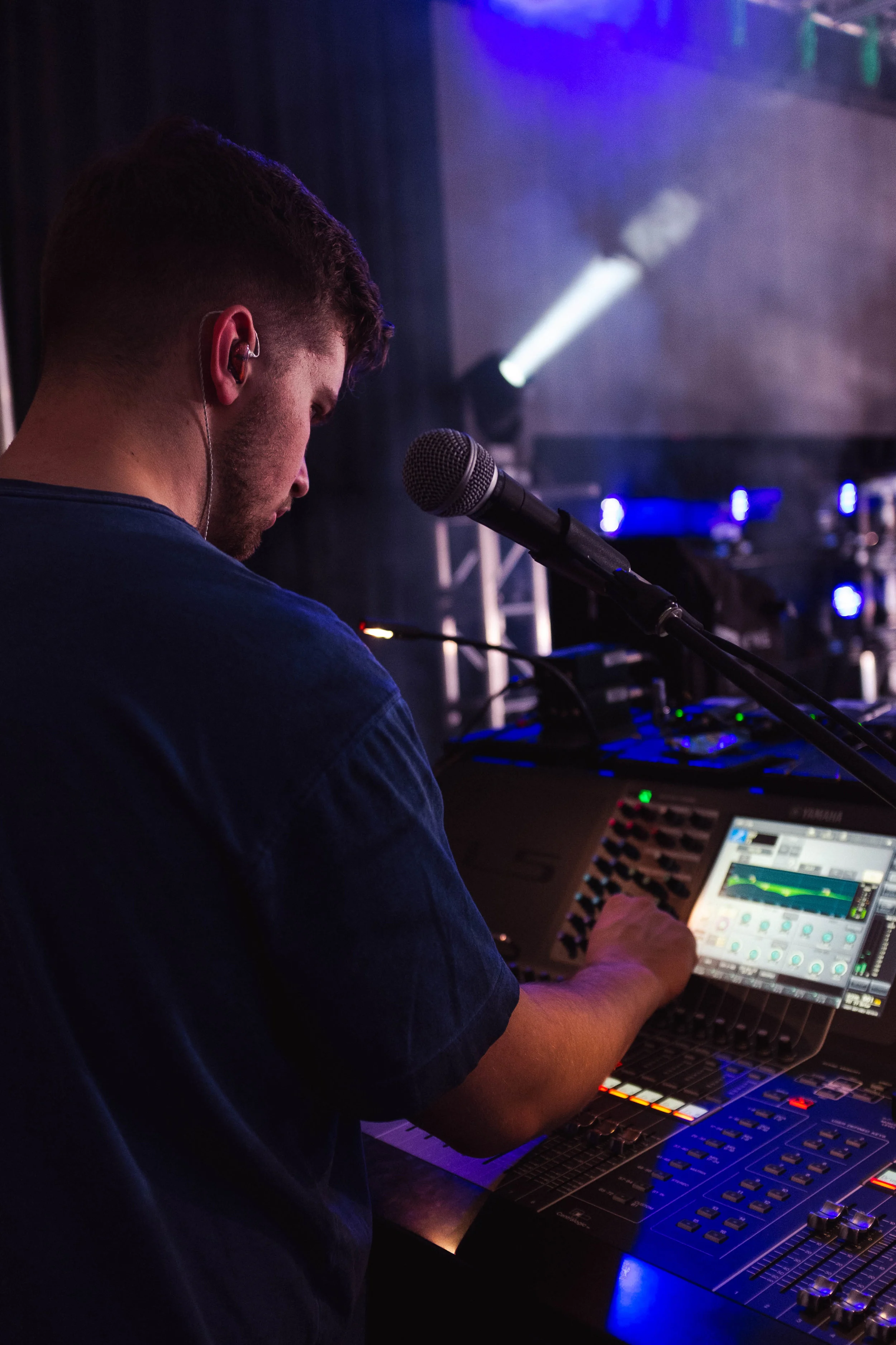 Going from hobbyist to pro DJ