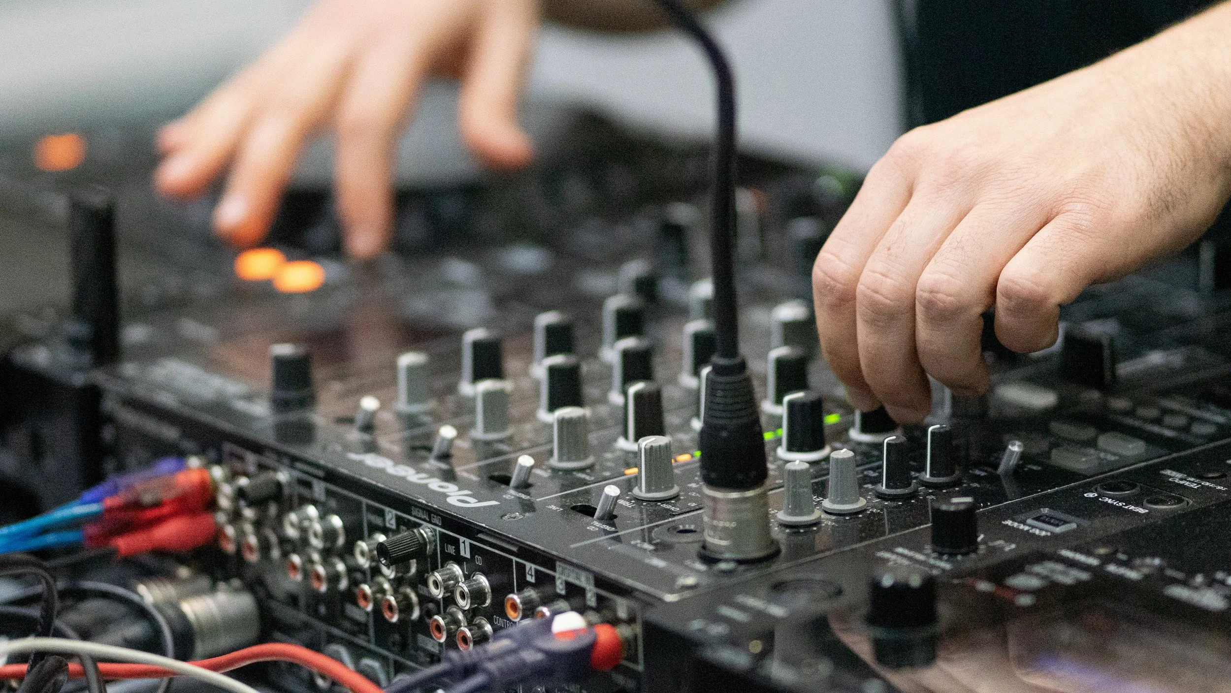 4 types of DJ business model