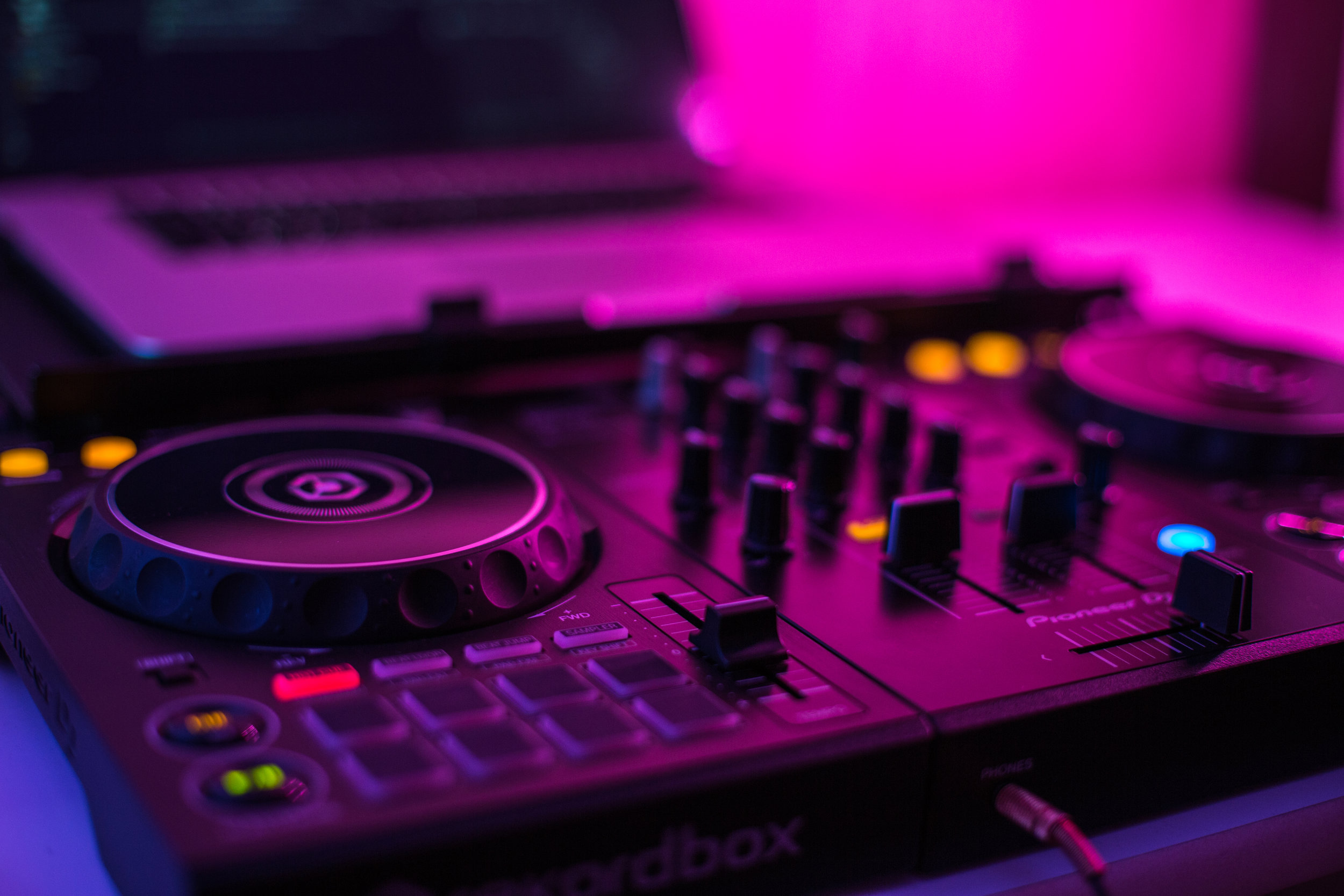 New DJ livestreaming woes