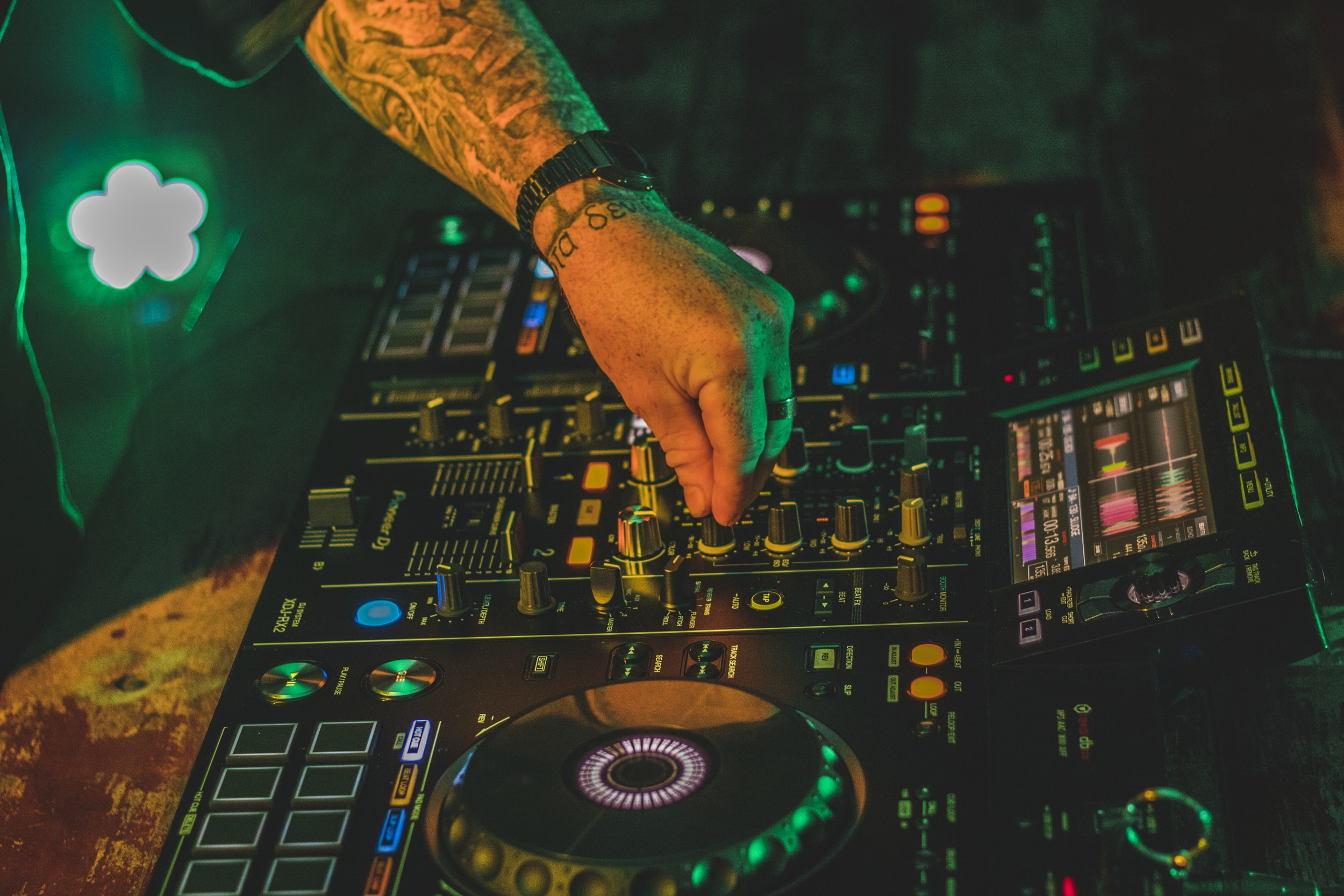 How Pioneer’s CDJ-1000s shaped DJ history