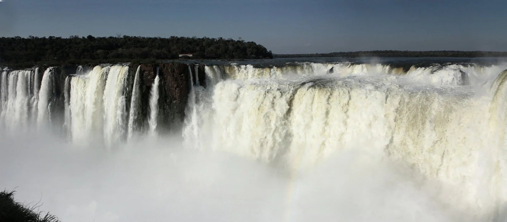 iguazu+falls-001.jpg