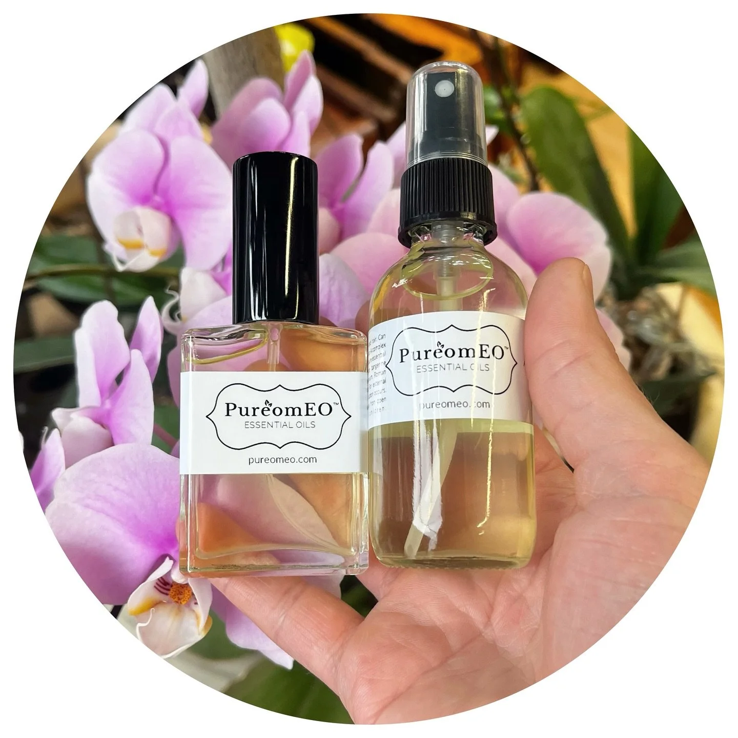 Our scent Joy is here just in time for Spring. Notes of bergamot, ylang ylang, coriander, jasmine and rose make Joy a fresh, sweet and warm scent. Available in a body spray or eau de parfum.

#perfume #allnatural #aromatherapy #essentialoils #cruelty