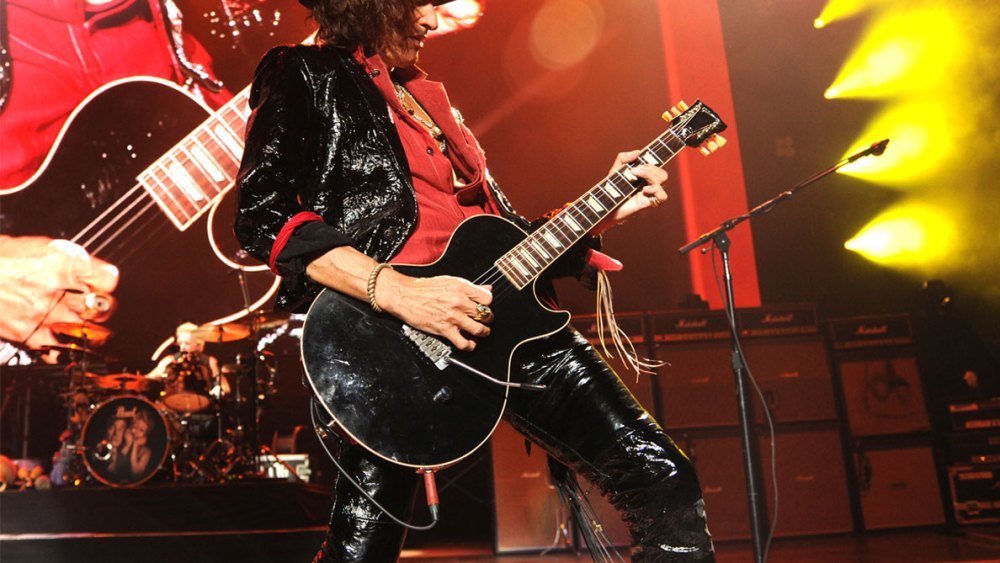 MEN'S JOURNAL | Aerosmith Guitarist Joe Perry