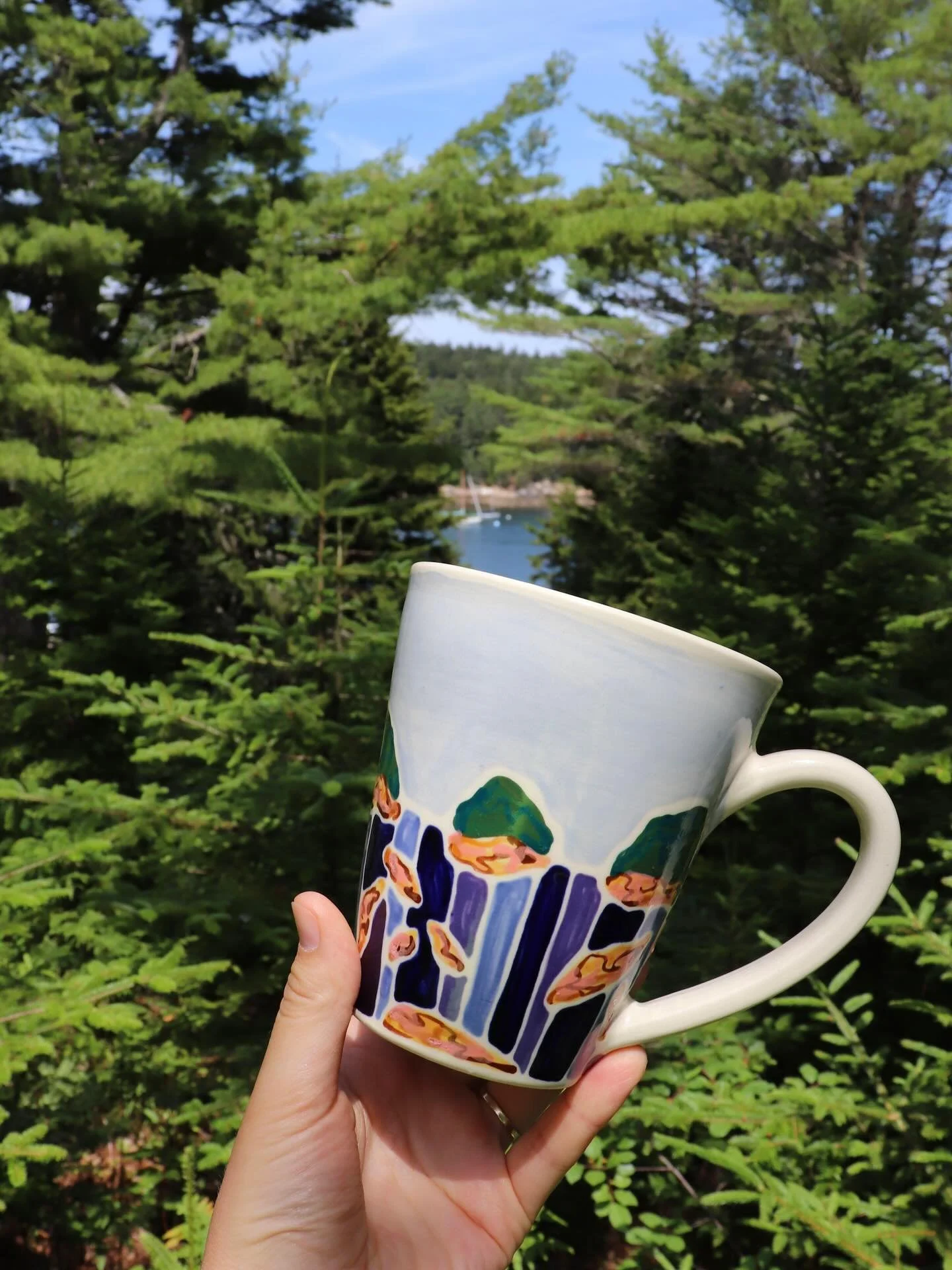 Two teacups and two big mugs available in the Maine Coast pattern! Link in bio to shop 🐋