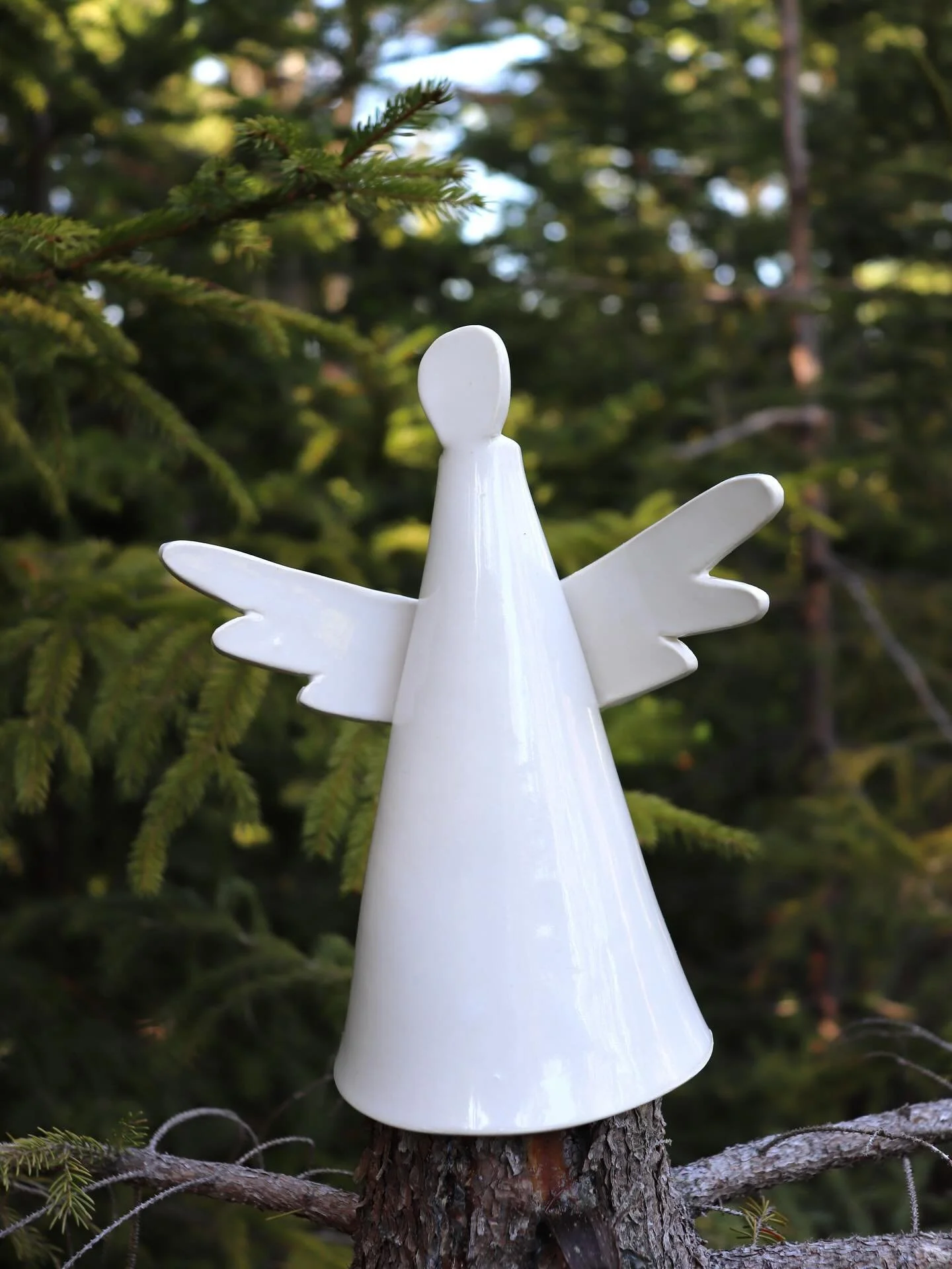 There&rsquo;s a limited run of angels available this year! I&rsquo;ve fired my last bisque kiln for the year, all the clay that&rsquo;s been shaped is fired. I snuck a few angels in but stock is pretty limited! A beautiful and peaceful mantel piece t