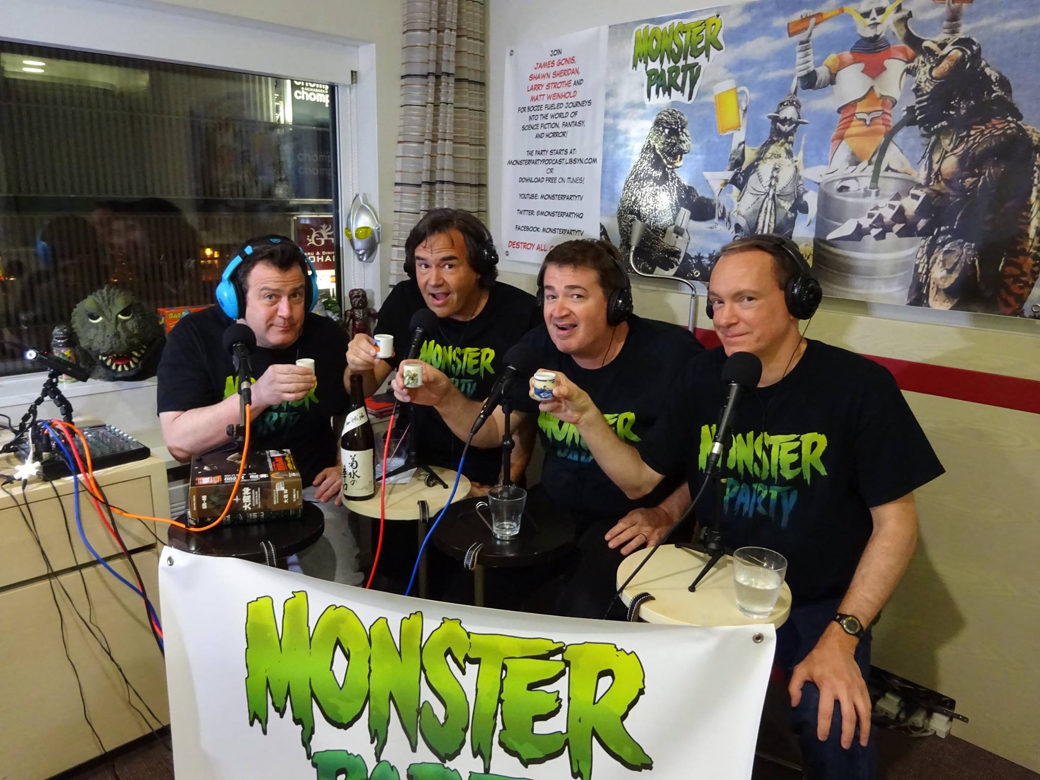 06 MONSTER PARTY .jpg