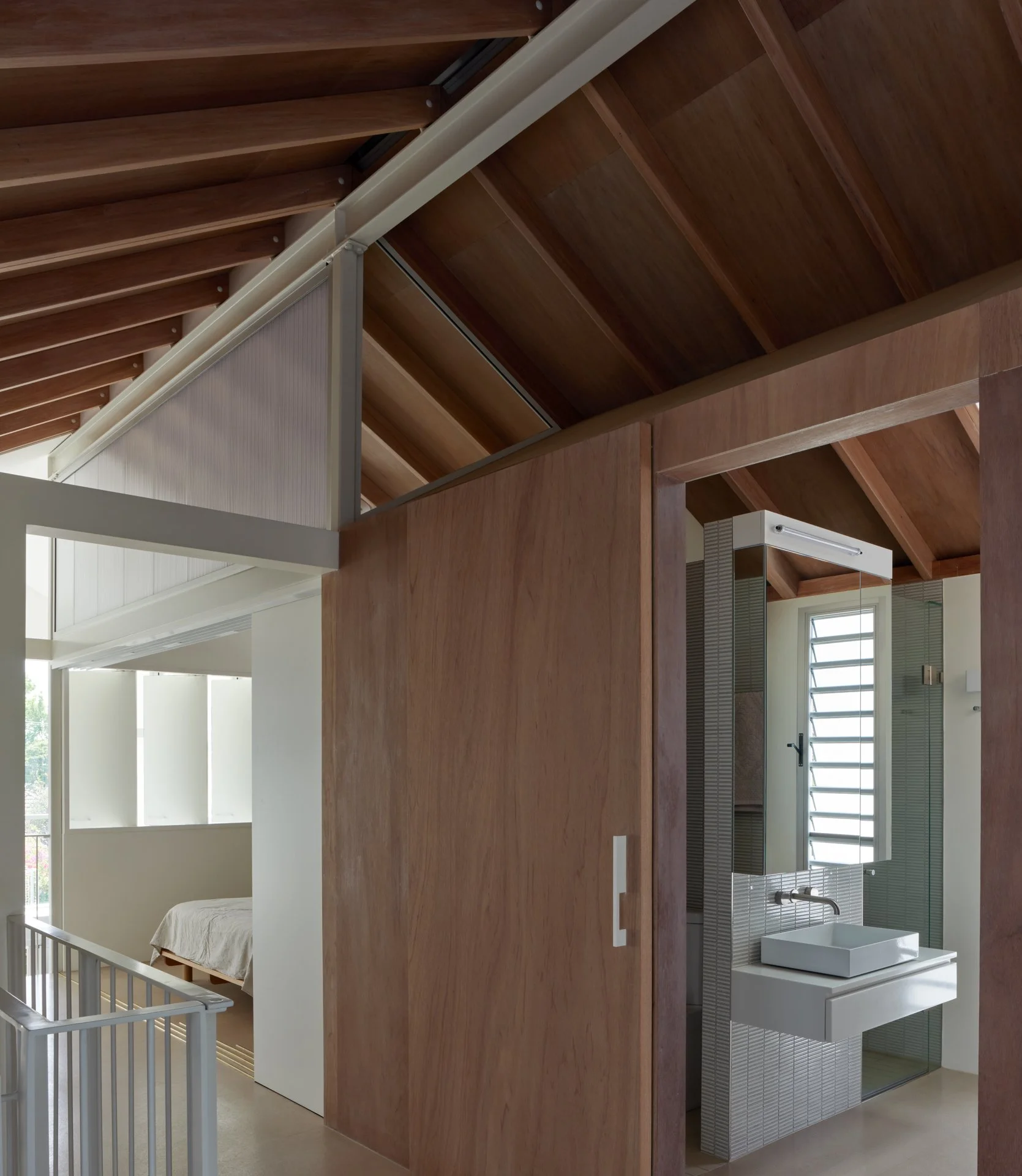 ©CFJ_Floating Gables-27.jpeg