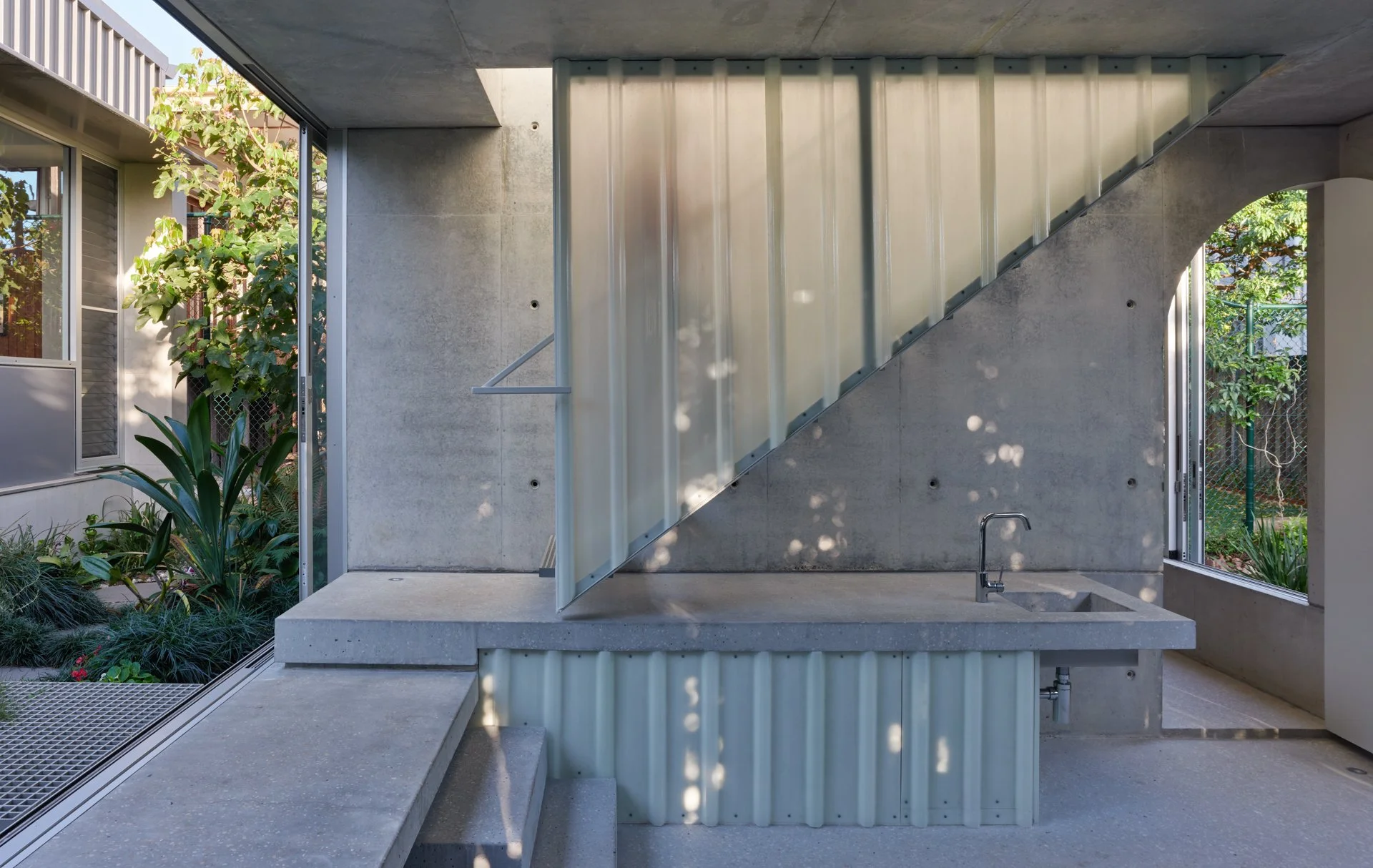 ©CFJ_Floating Gables-07.jpeg