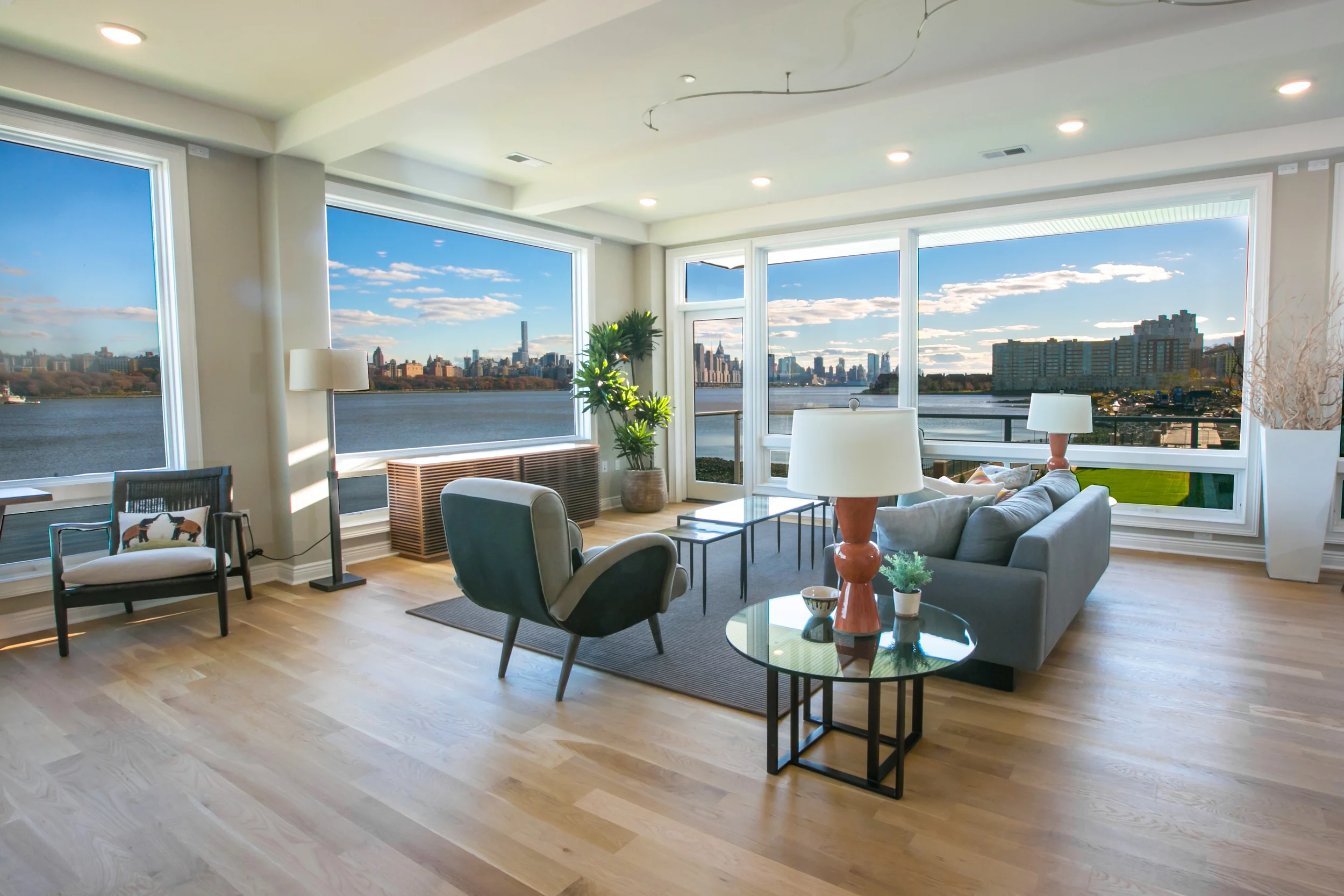 EdgeWater Apt-Benjamin Chasteen20151123-20151124.jpg