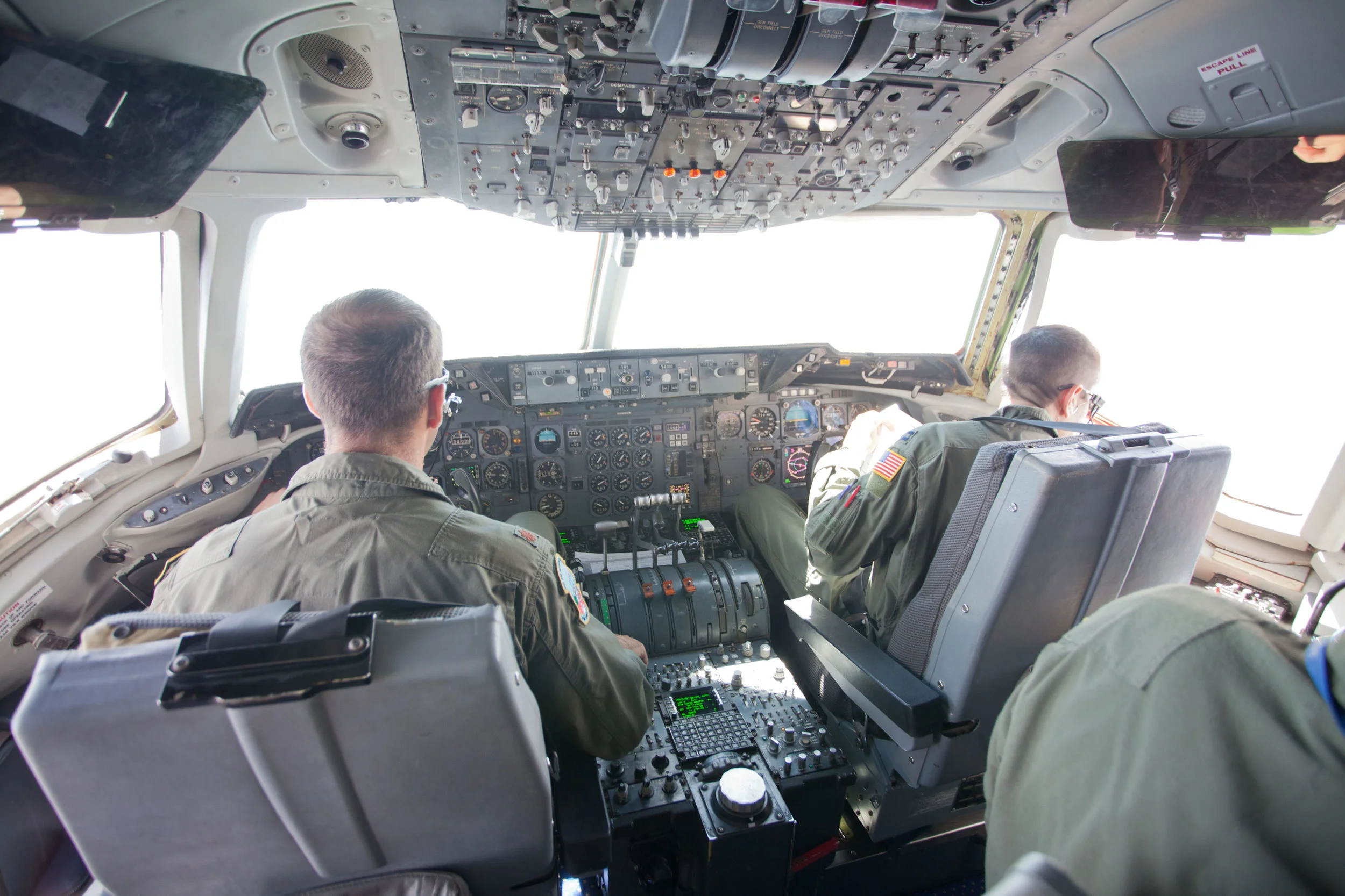  Major Michael Capodicasa (L) and Captain Anthony Cannone (R), pilot the U.S. KC-10 Air Force KC-Extender on Tuesday. (Benjamin Chasteen/The Epoch Times) 
